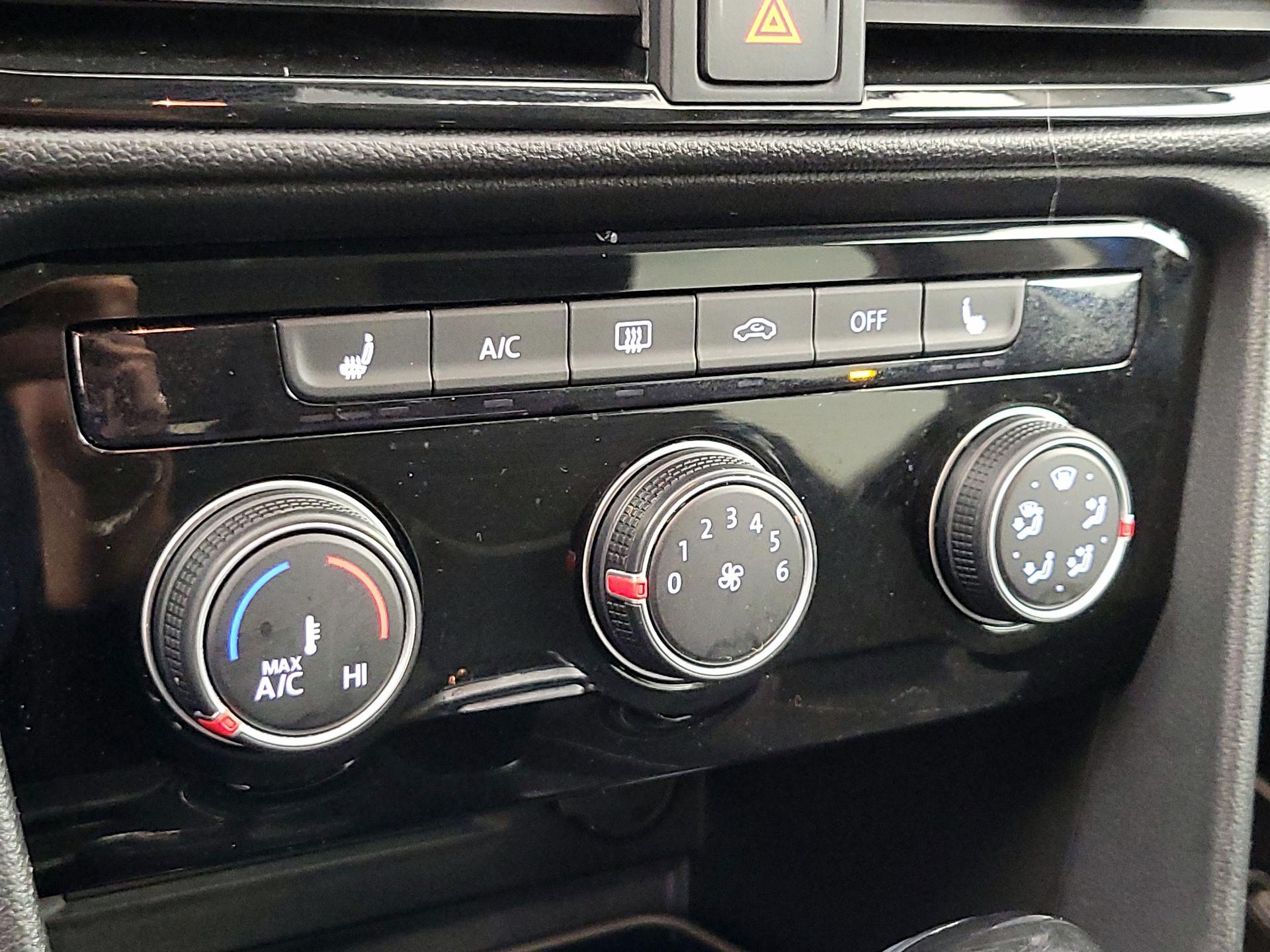 Thumbnail: 2023 Volkswagen Taos - 16