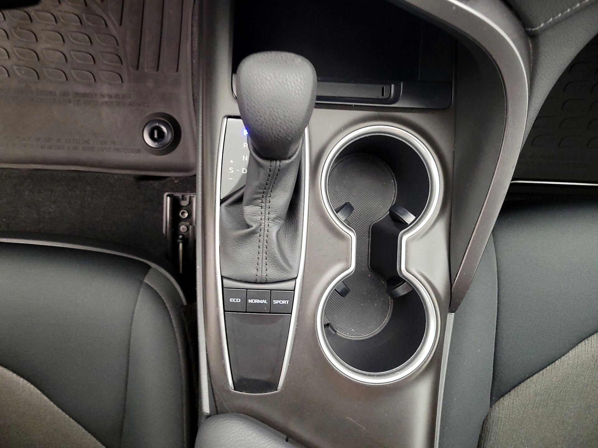 Thumbnail: 2023 Toyota Camry - 17