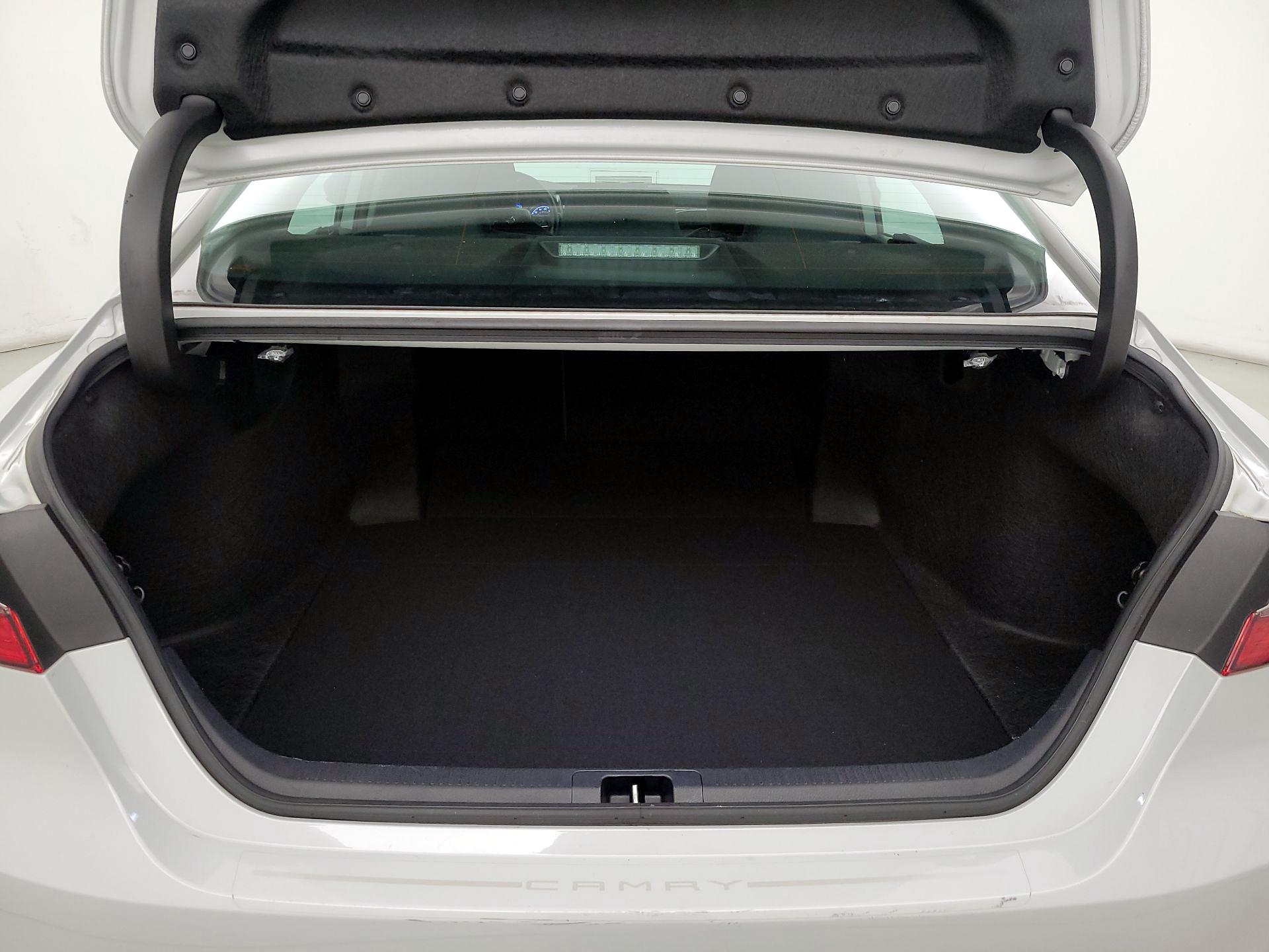 Thumbnail: 2023 Toyota Camry - 20