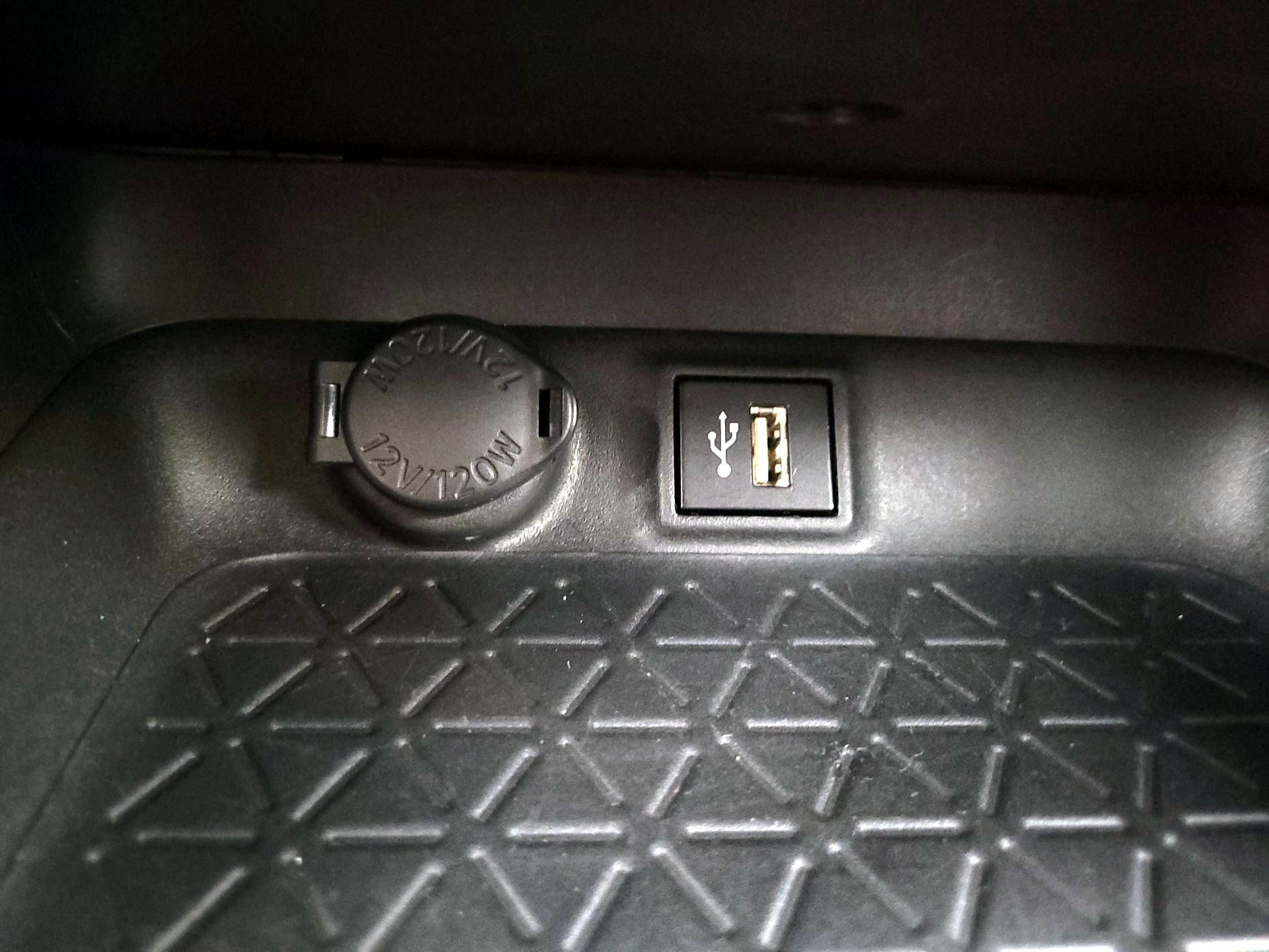 Thumbnail: 2024 Toyota RAV4 - 18