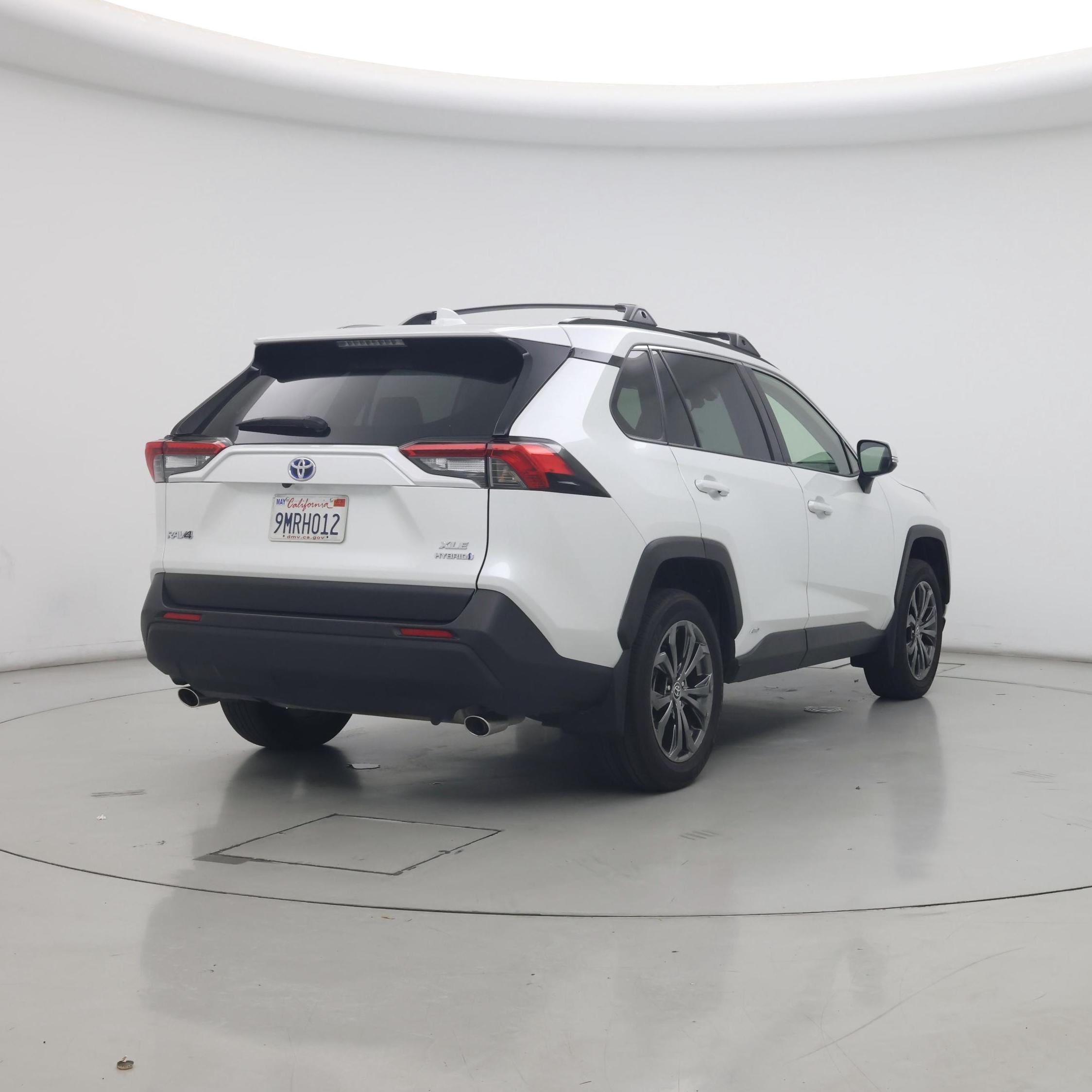 Thumbnail: 2024 Toyota RAV4 - 8