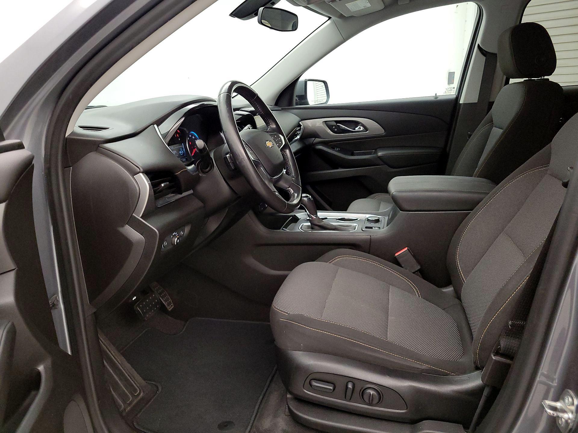 Thumbnail: 2019 Chevrolet Traverse - 11