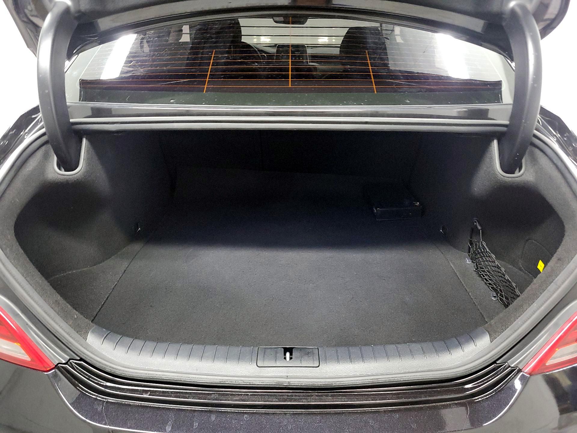 Thumbnail: 2019 Genesis G70 - 18