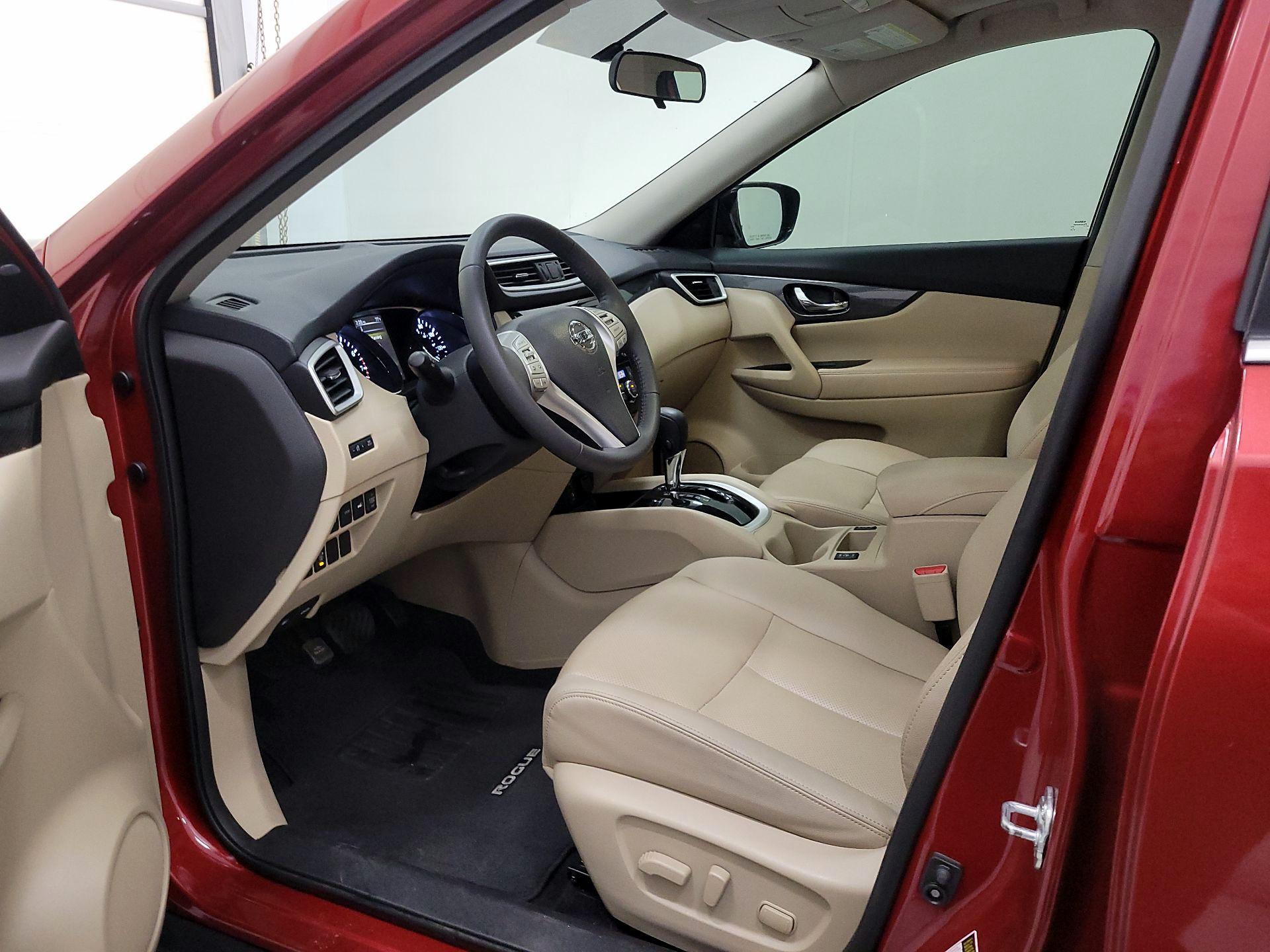 Thumbnail: 2016 Nissan Rogue - 11