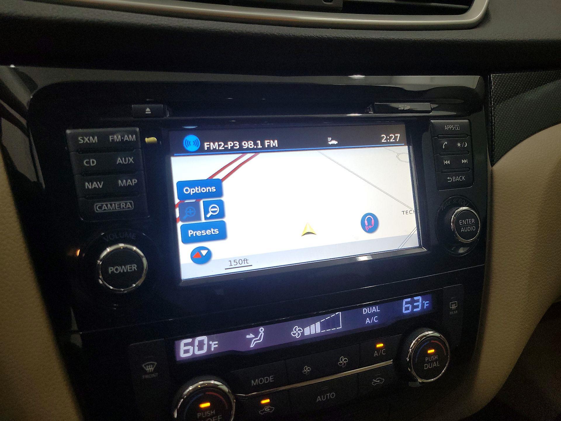 Thumbnail: 2016 Nissan Rogue - 14