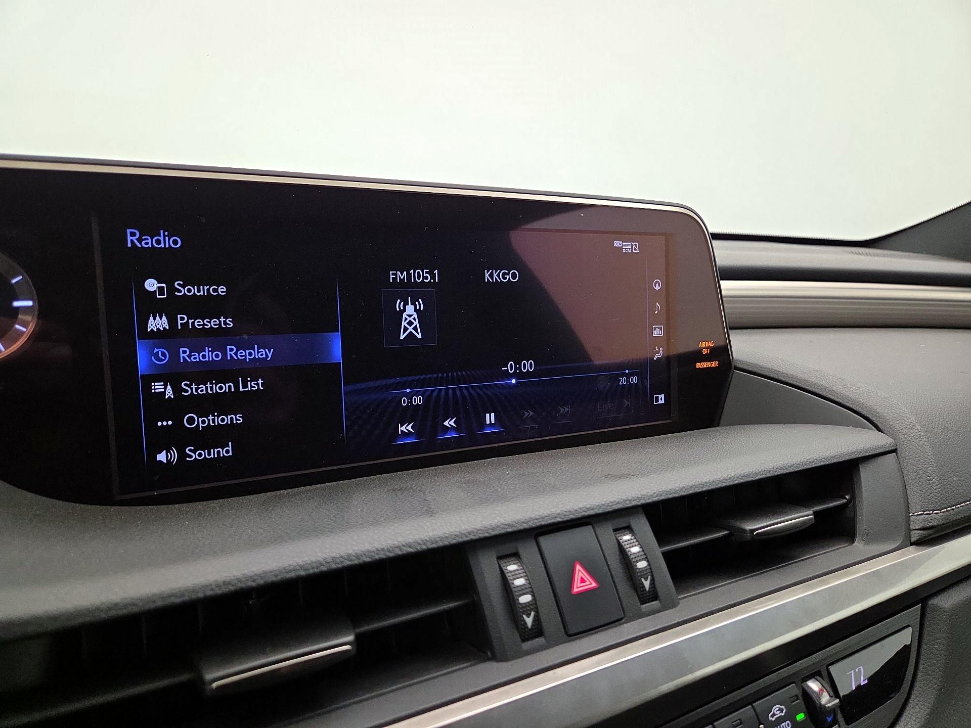 Thumbnail: 2019 Lexus ES - 16