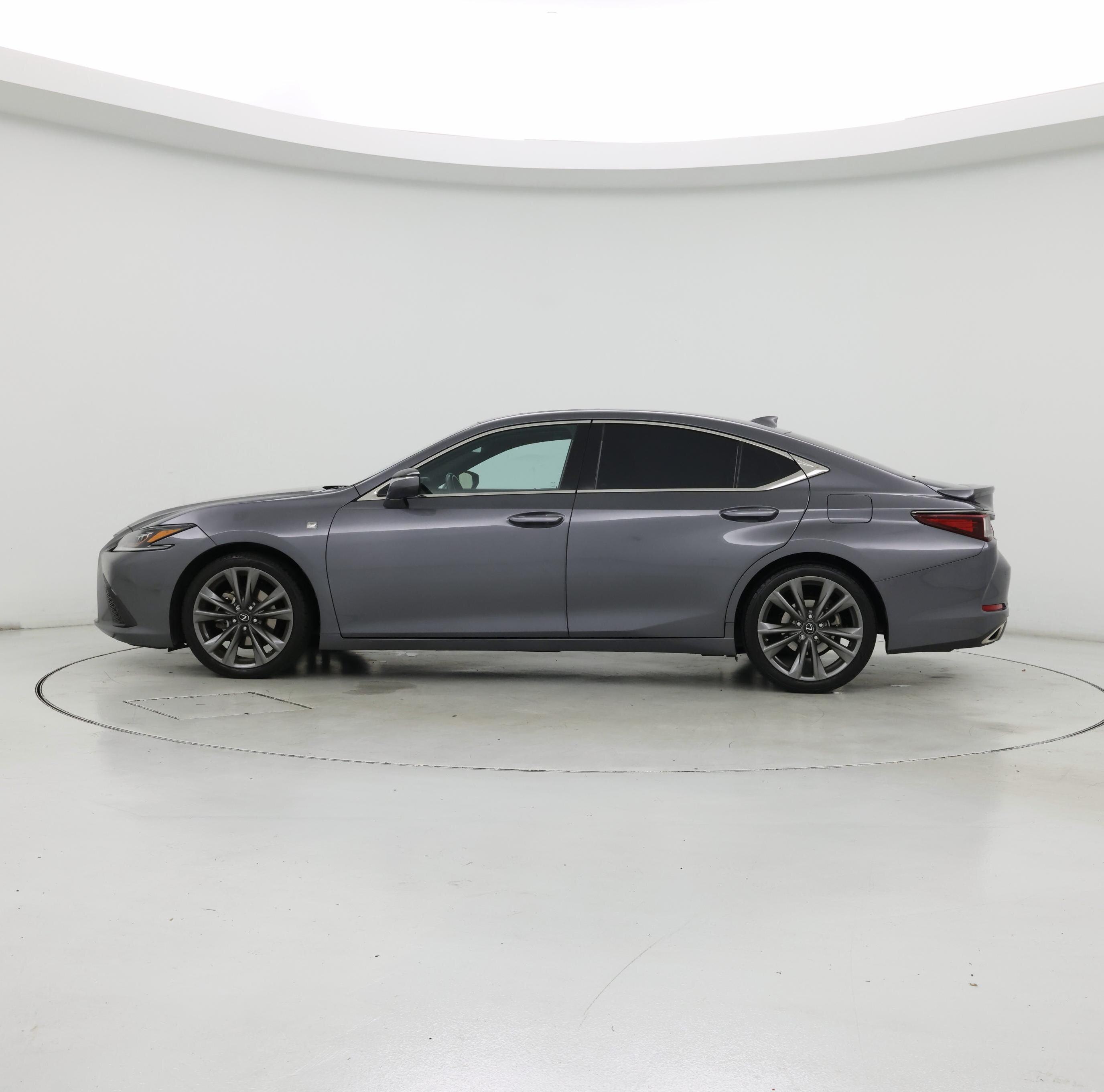 Thumbnail: 2019 Lexus ES - 3