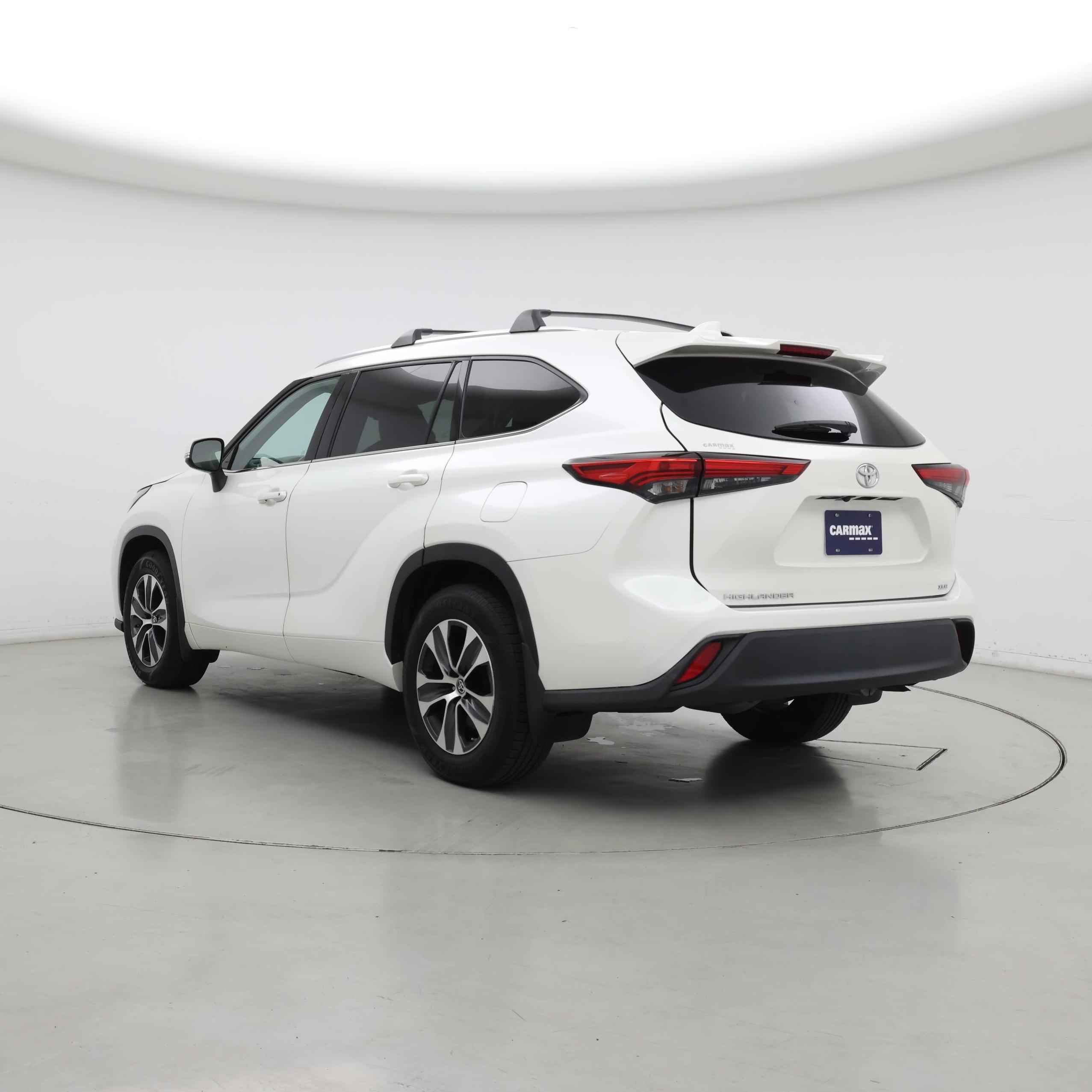Thumbnail: 2021 Toyota Highlander - 2