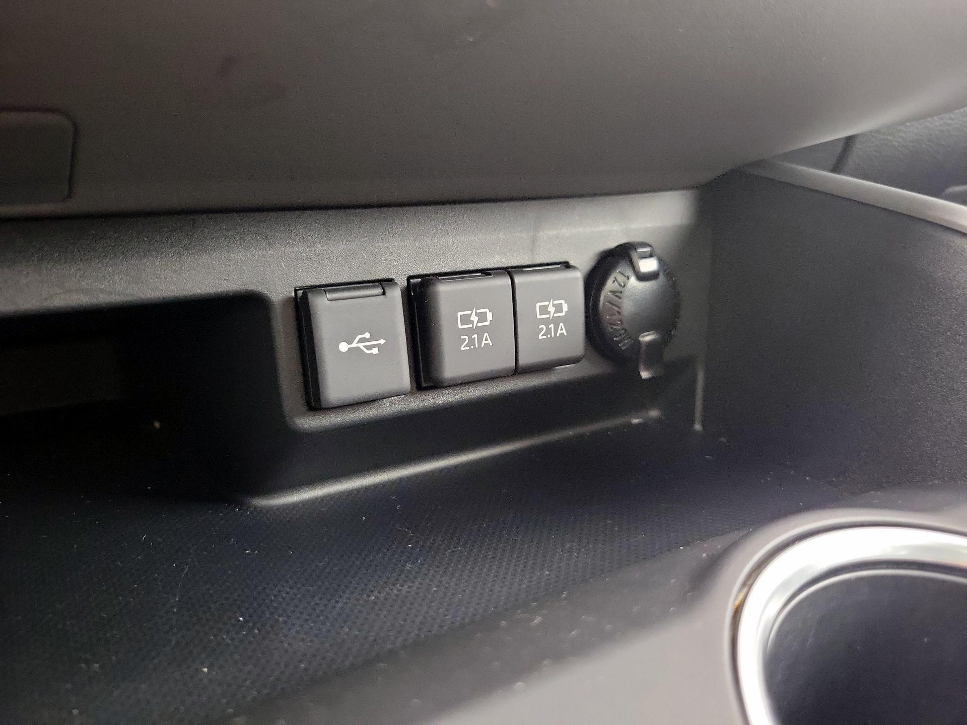 Thumbnail: 2021 Toyota Highlander - 19