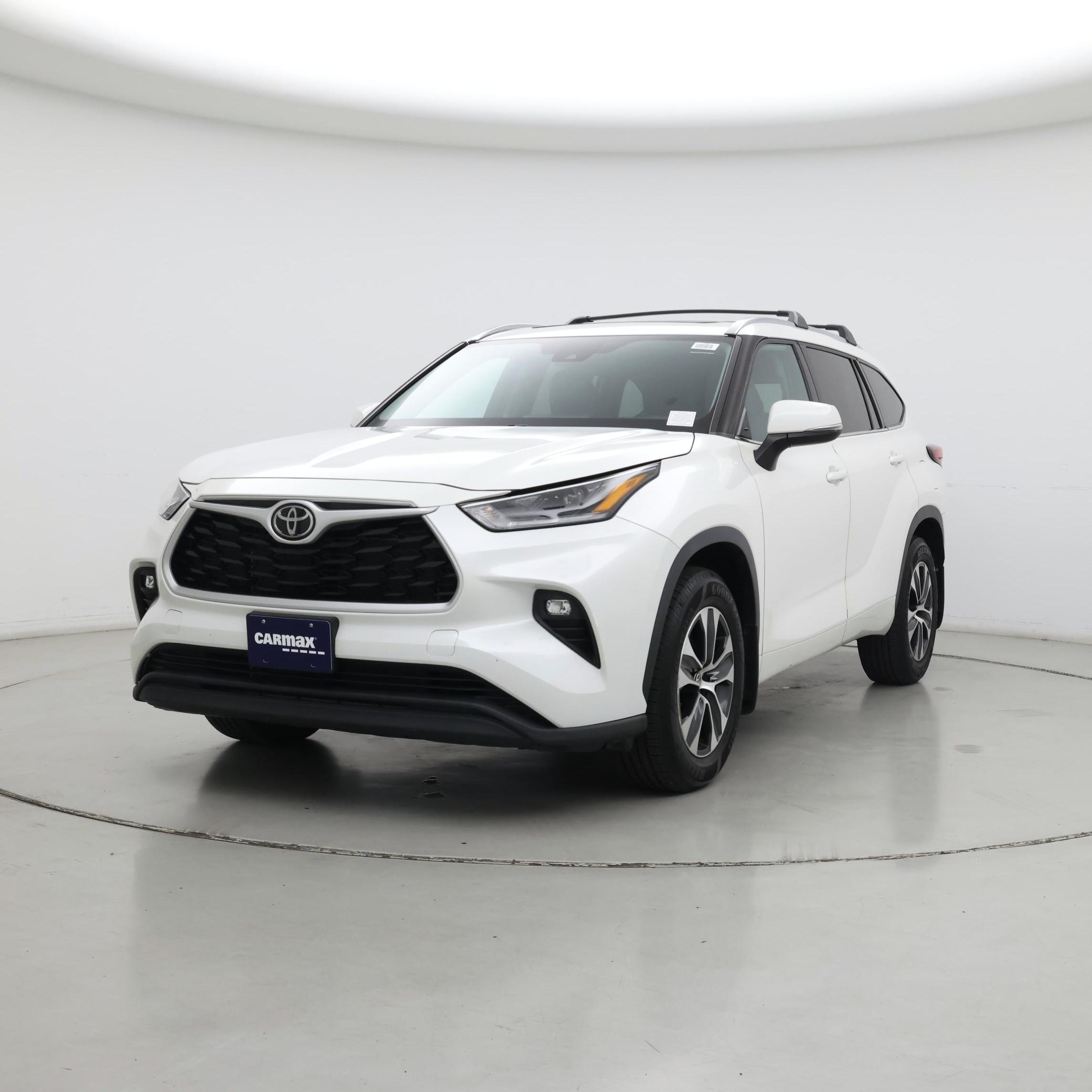 Thumbnail: 2021 Toyota Highlander - 4