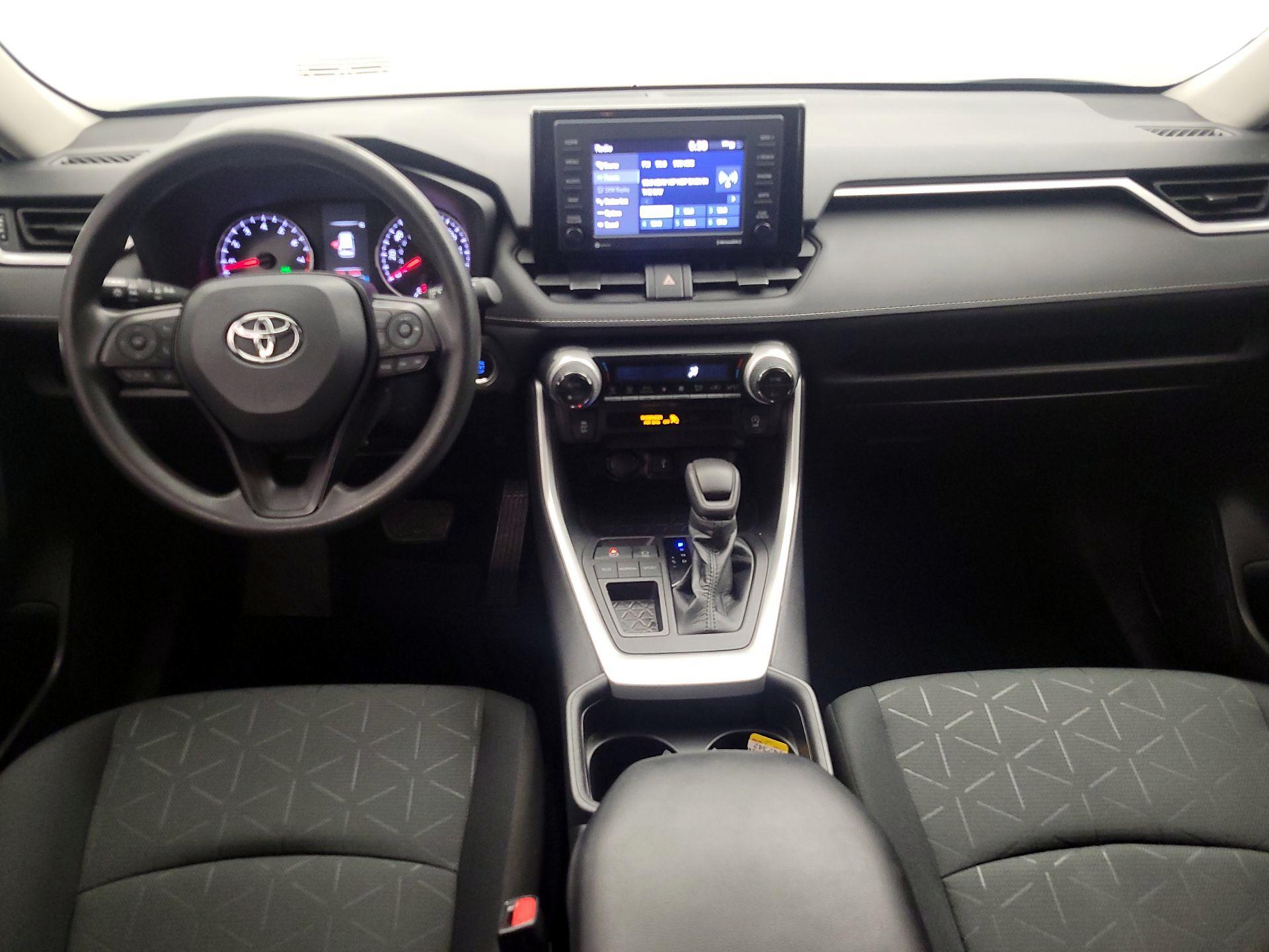 Thumbnail: 2021 Toyota RAV4 - 9