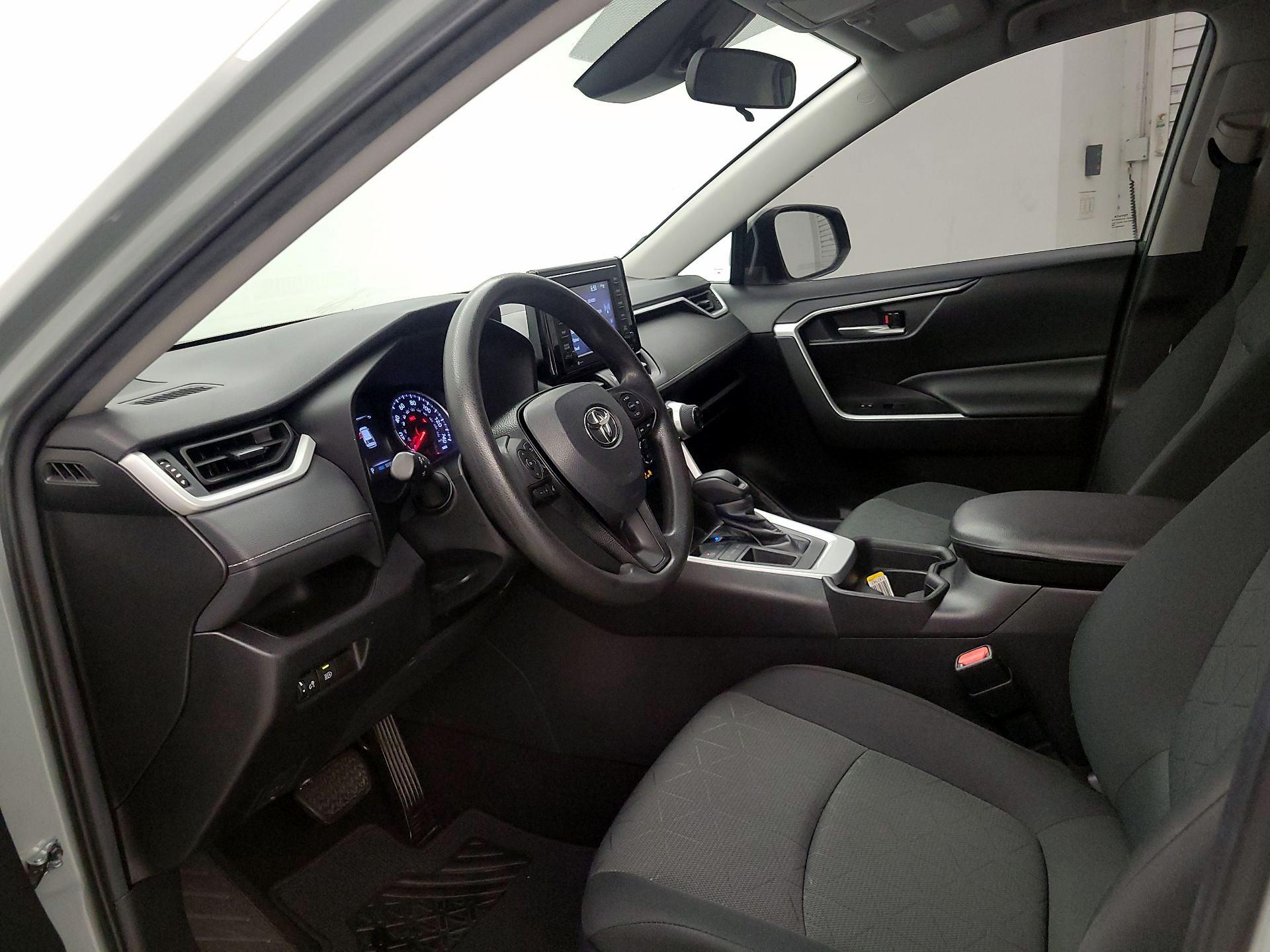 Thumbnail: 2021 Toyota RAV4 - 11