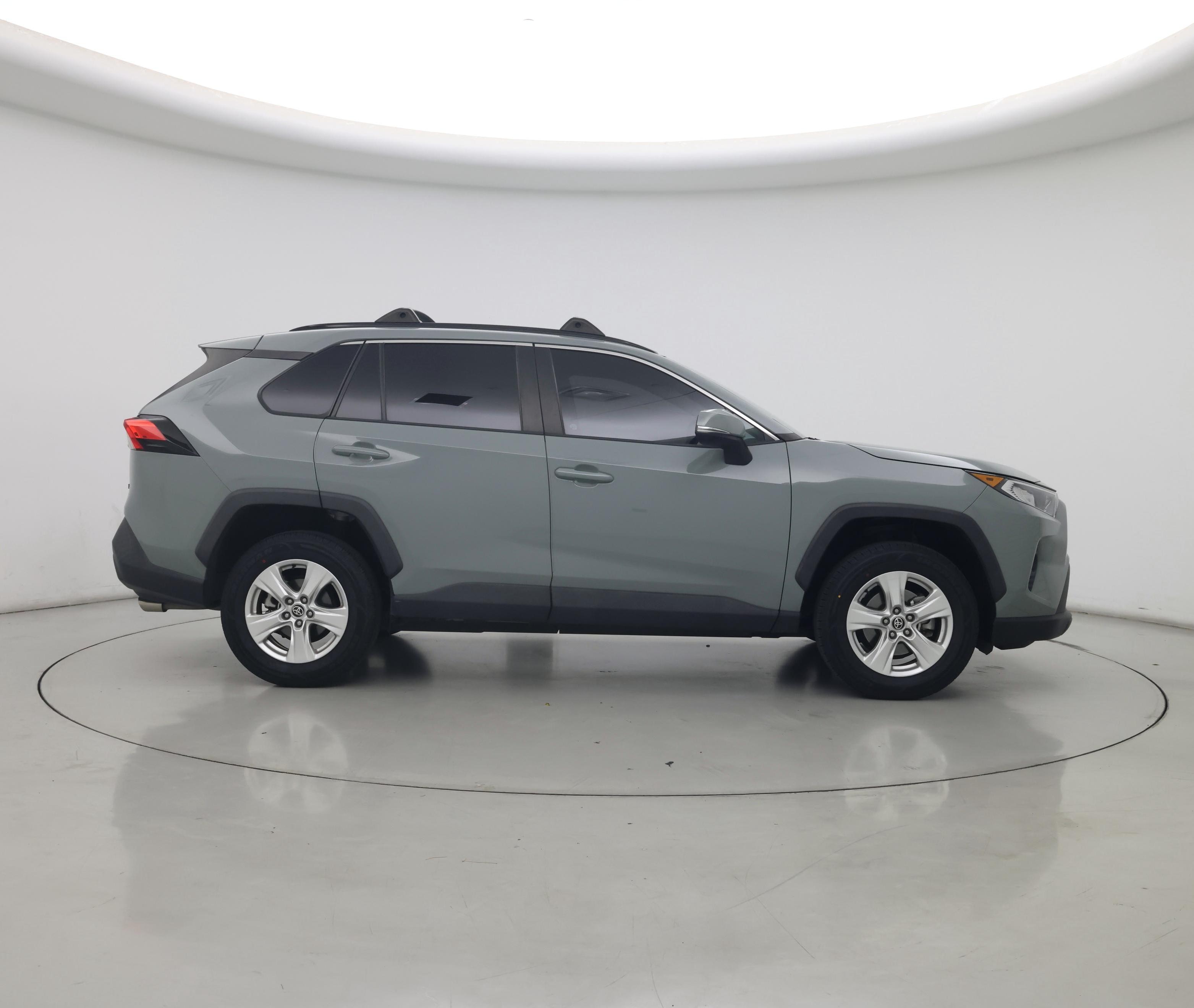 Thumbnail: 2021 Toyota RAV4 - 7