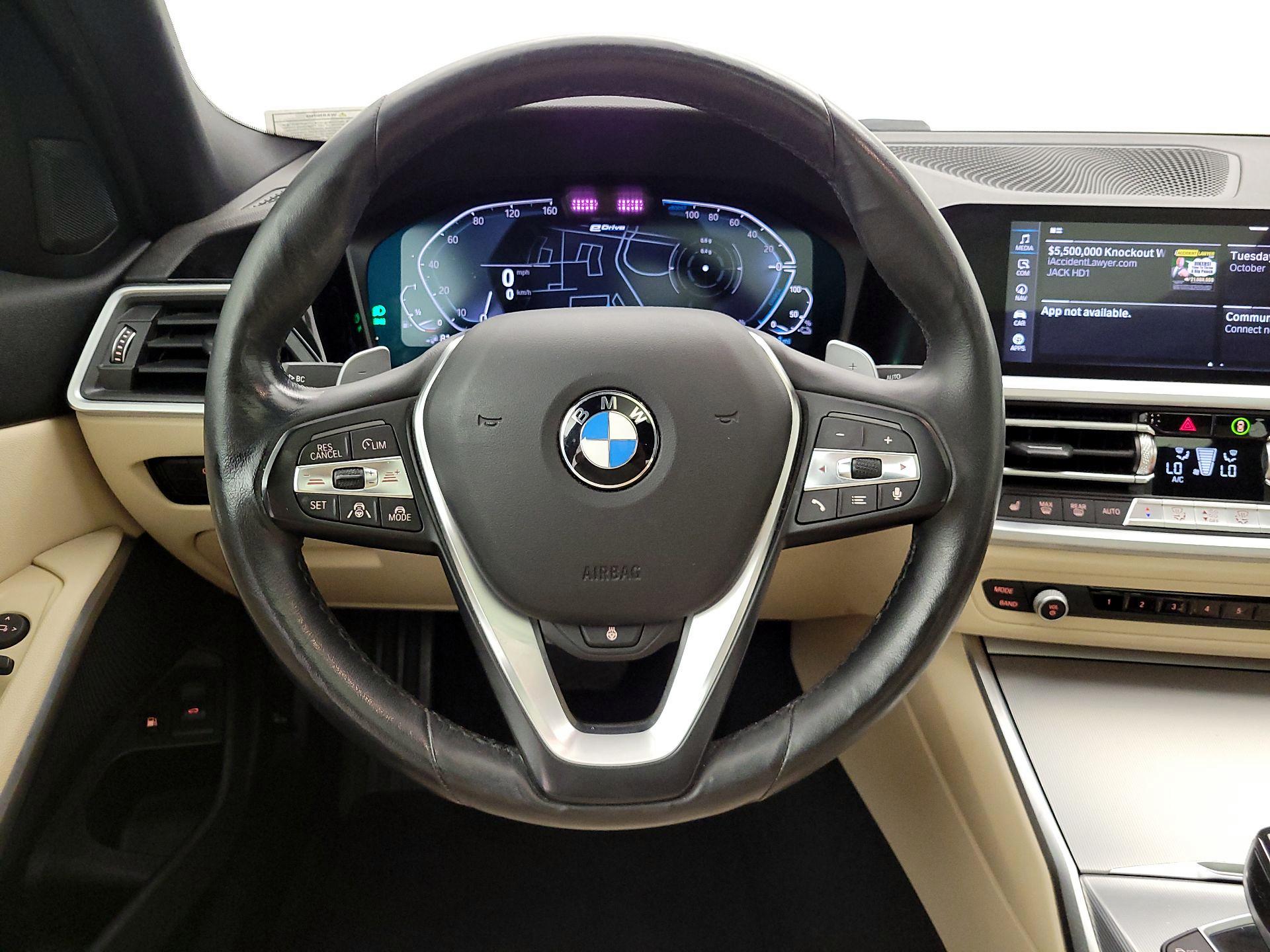 Thumbnail: 2021 BMW 3 Series - 10