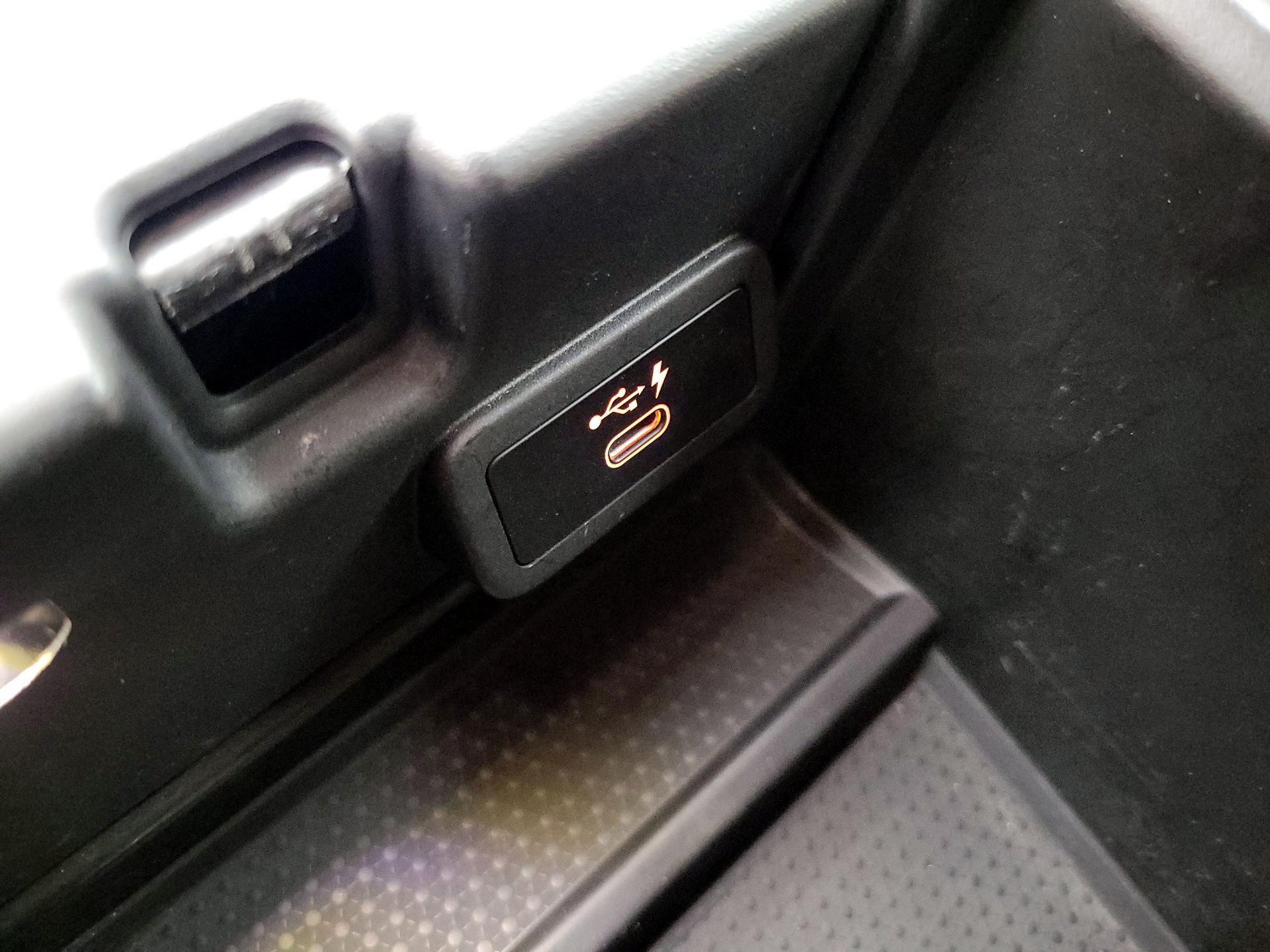 Thumbnail: 2021 BMW 3 Series - 18