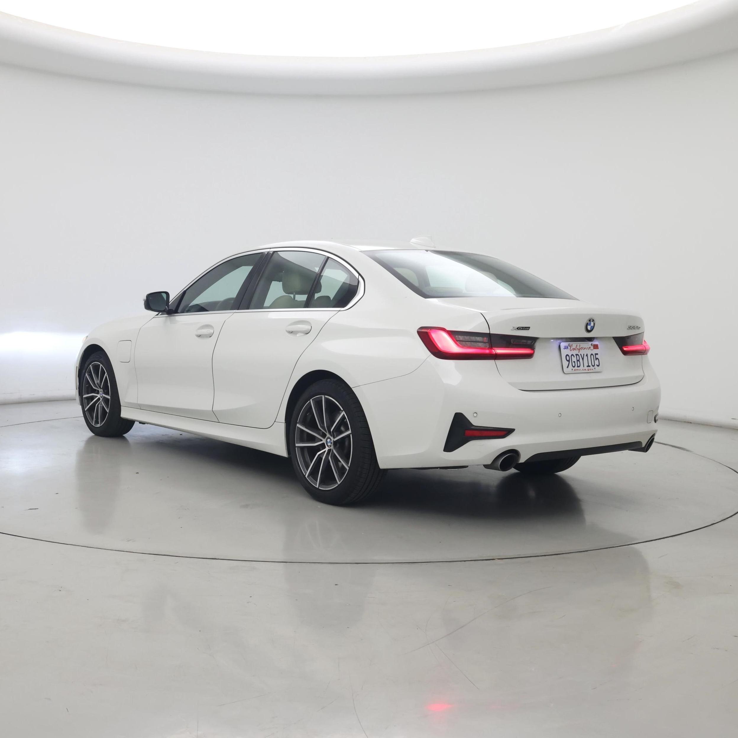 Thumbnail: 2021 BMW 3 Series - 2