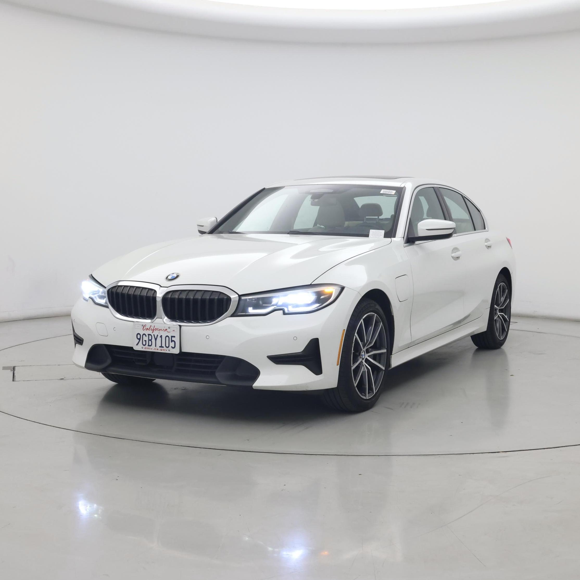 Thumbnail: 2021 BMW 3 Series - 4