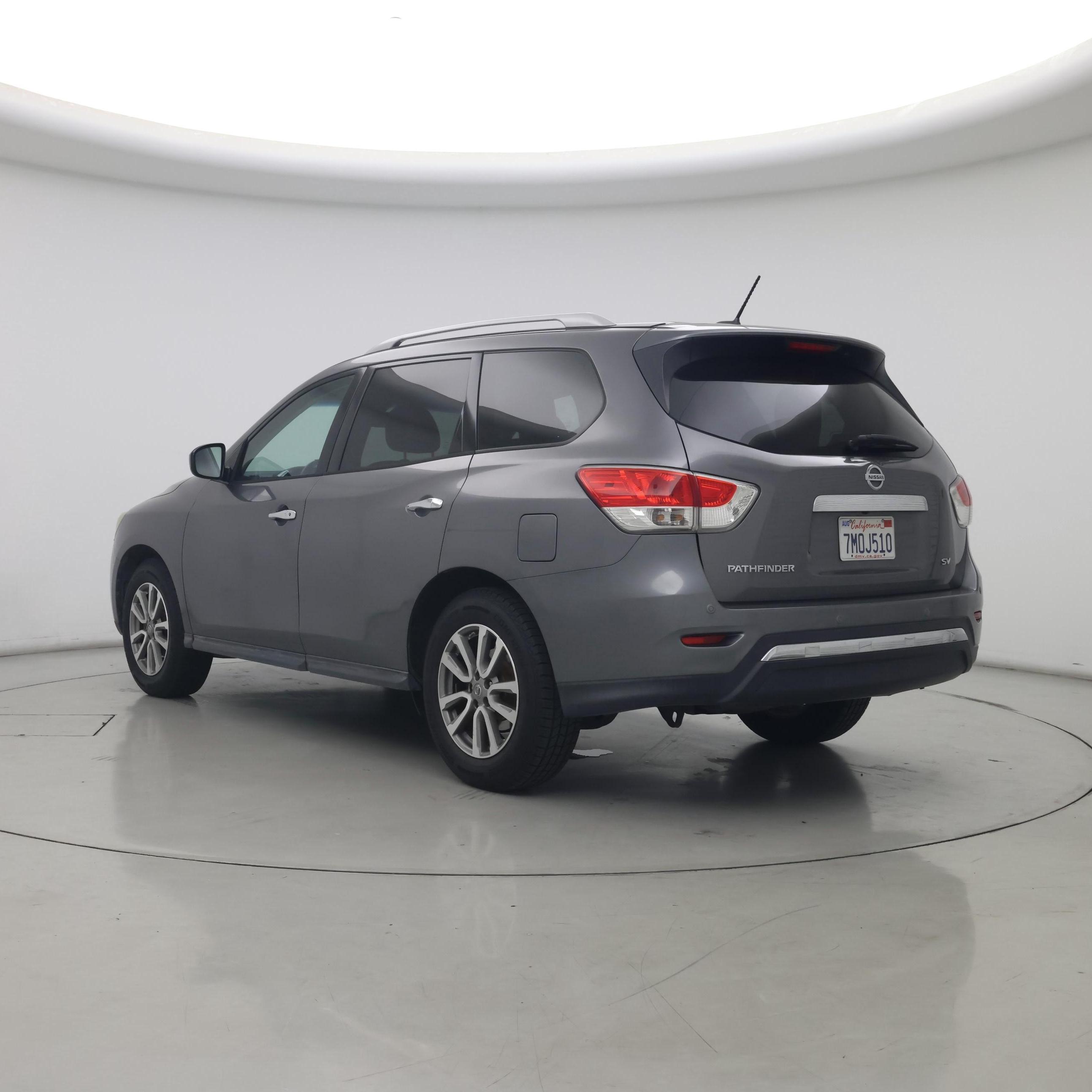 Thumbnail: 2015 Nissan Pathfinder - 2