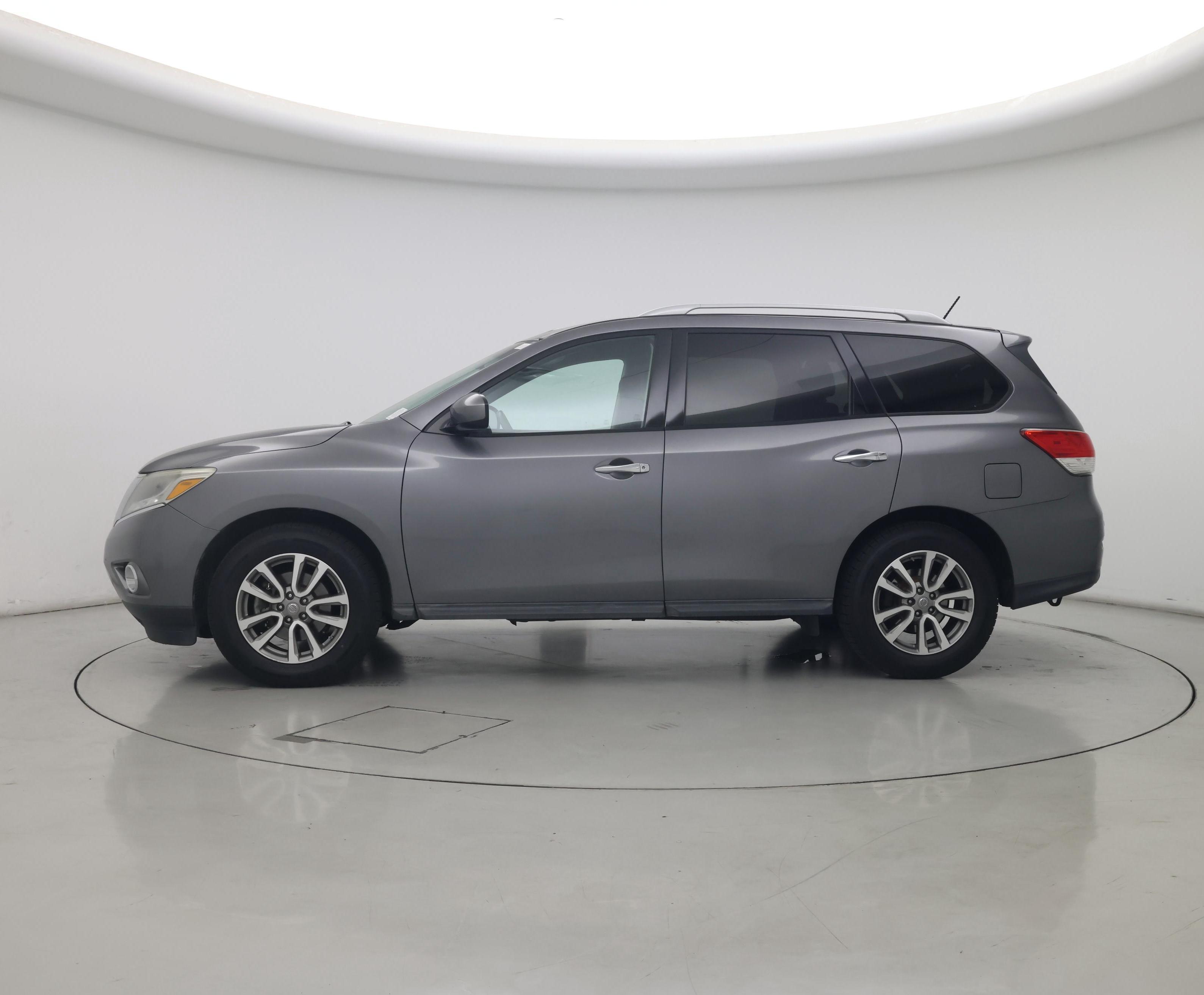 Thumbnail: 2015 Nissan Pathfinder - 3