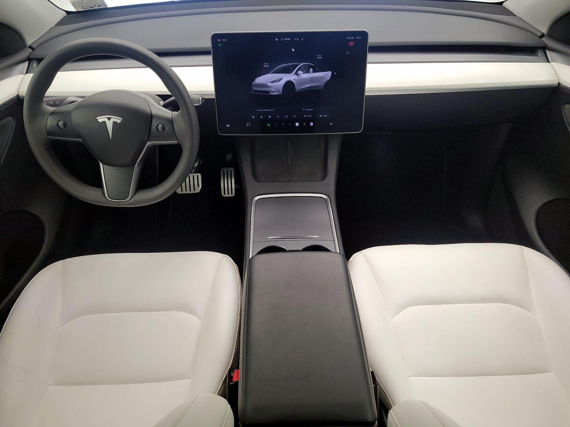 Thumbnail: 2023 Tesla Model Y - 9