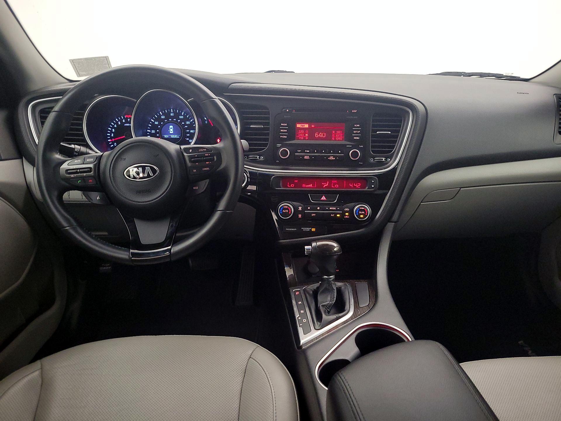 Thumbnail: 2015 Kia Optima - 9