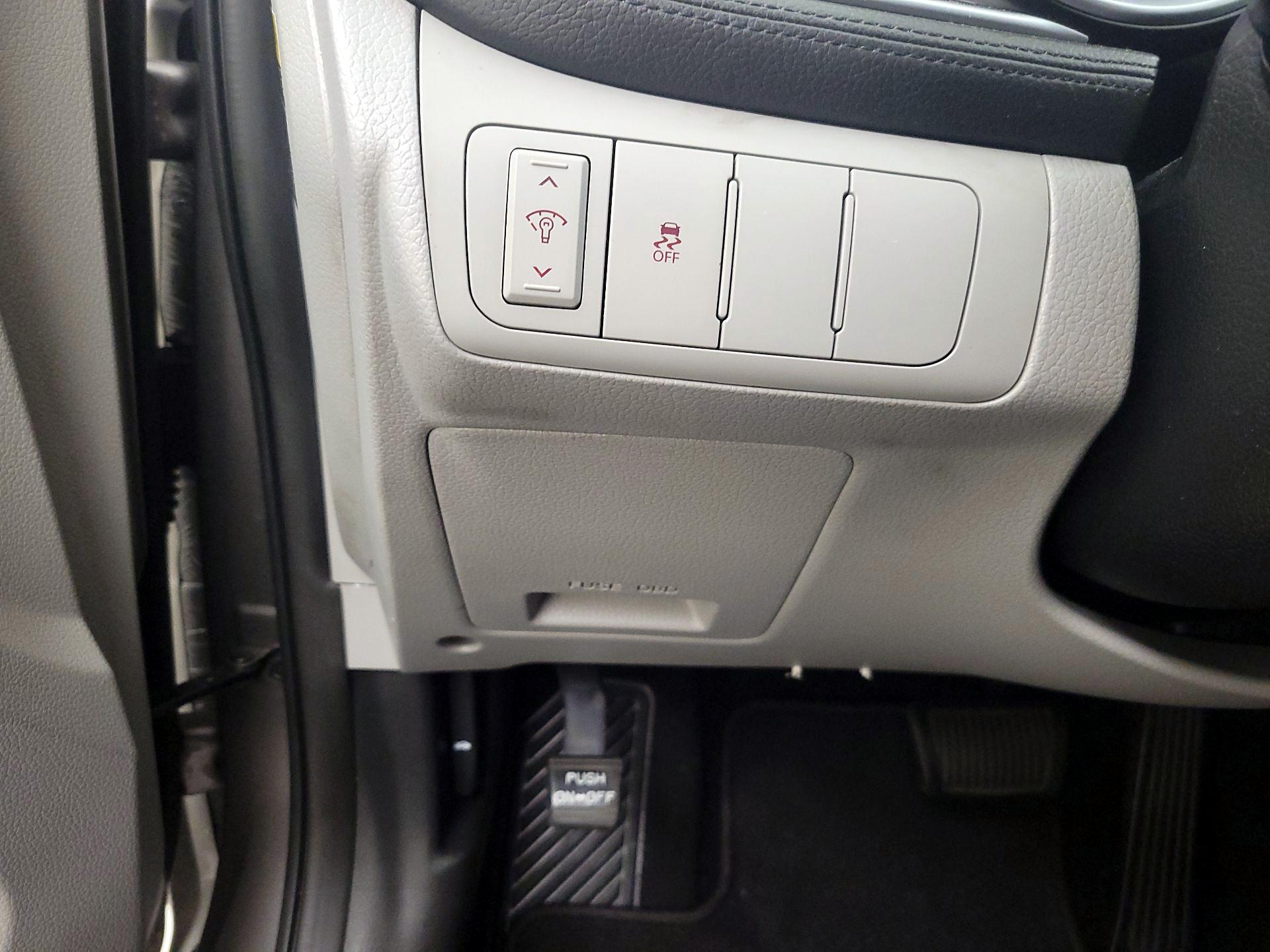 Thumbnail: 2015 Kia Optima - 13