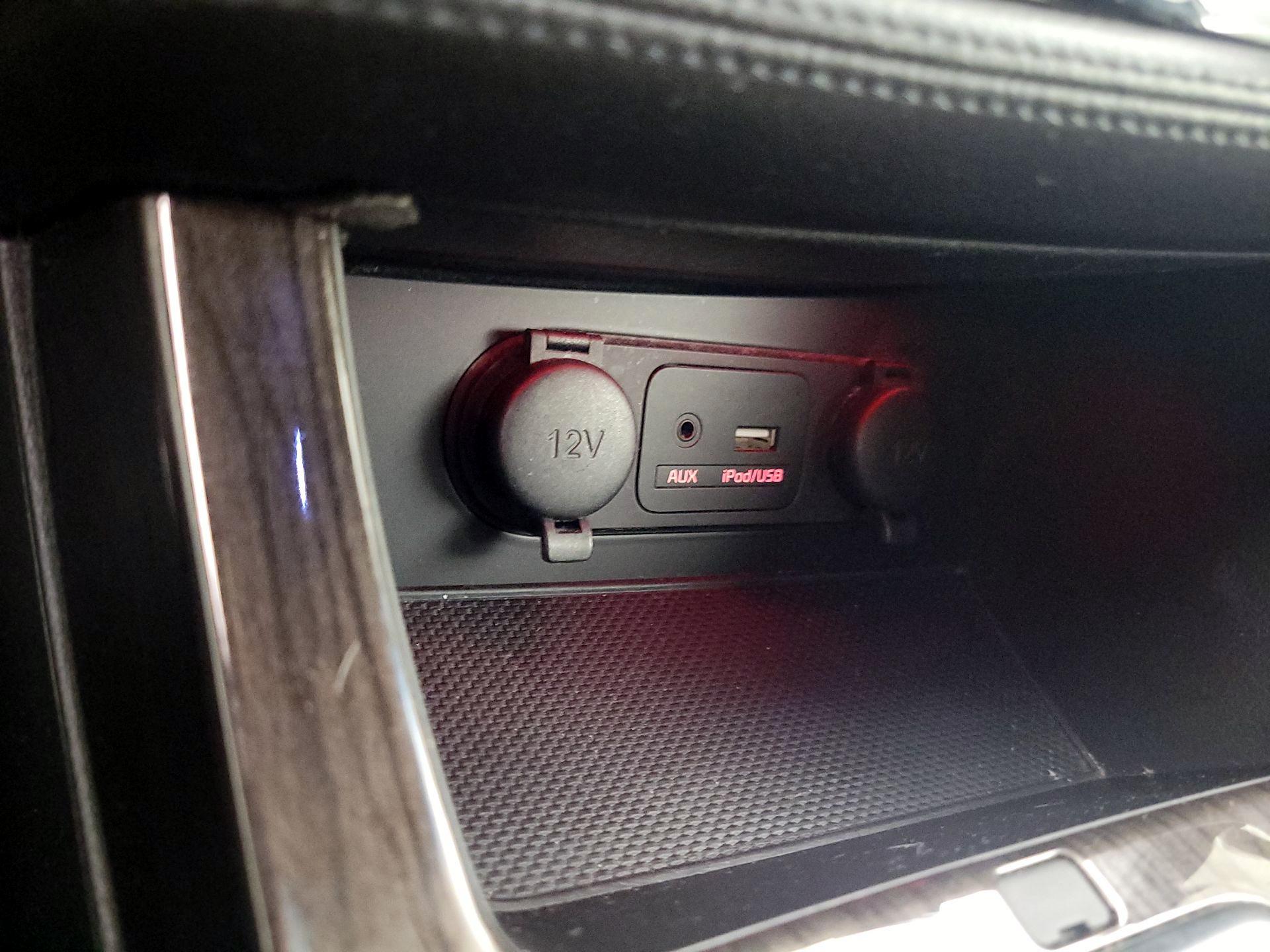 Thumbnail: 2015 Kia Optima - 17