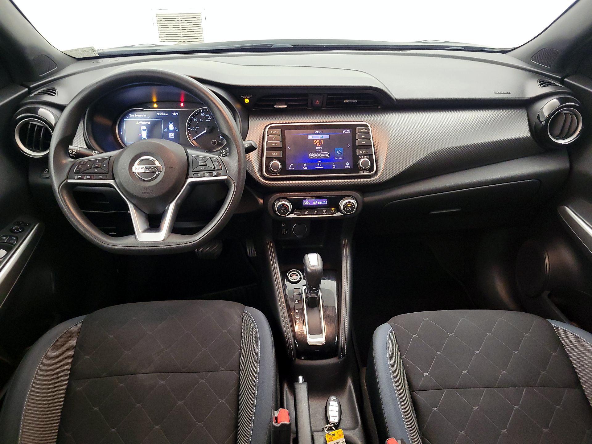 Thumbnail: 2019 Nissan Kicks - 9