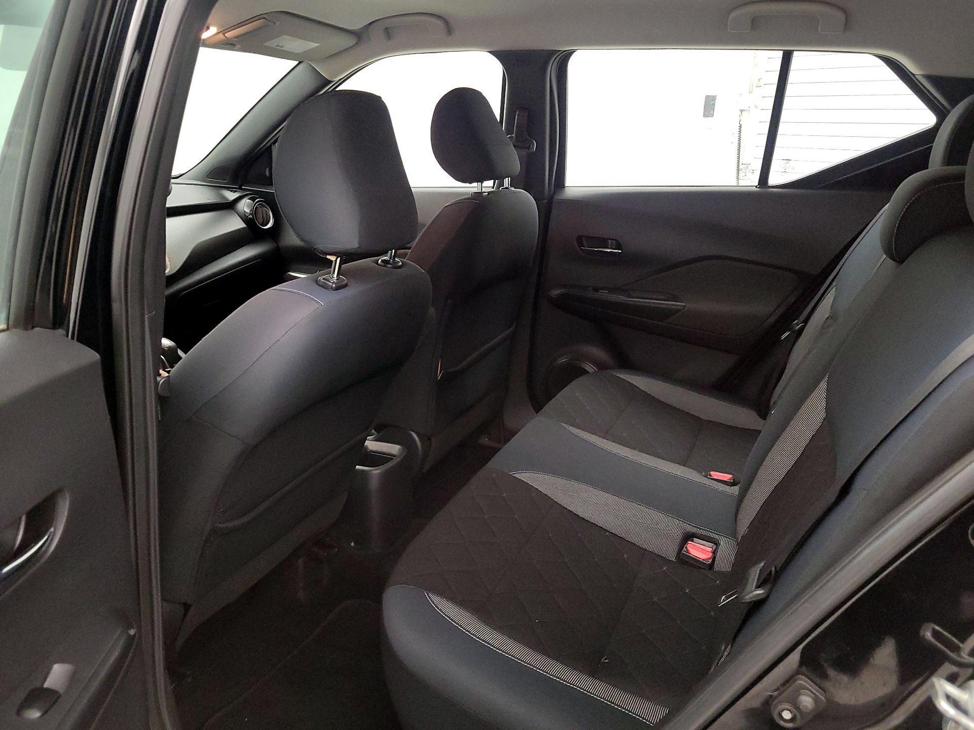 Thumbnail: 2019 Nissan Kicks - 19