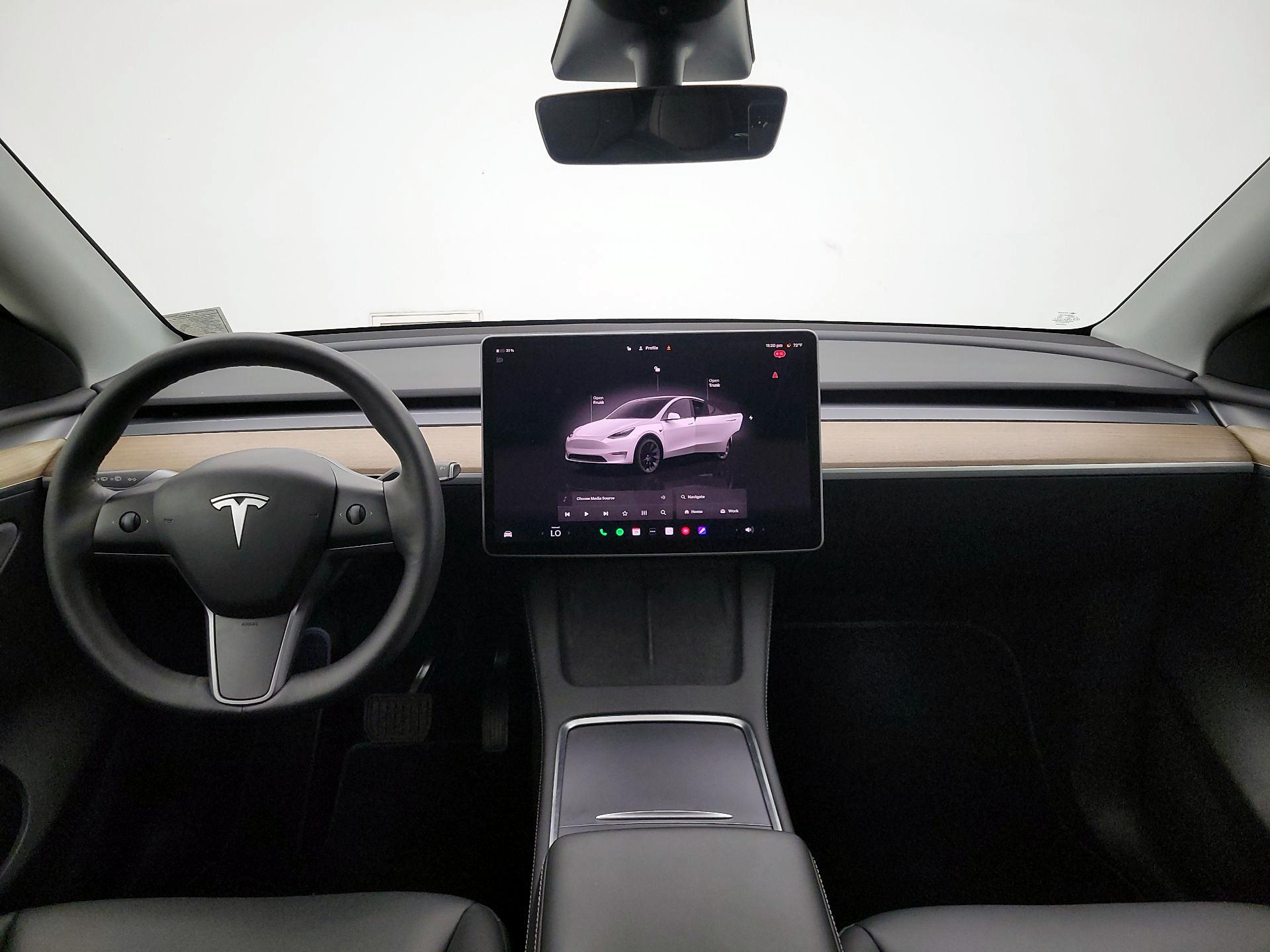 Thumbnail: 2023 Tesla Model Y - 9