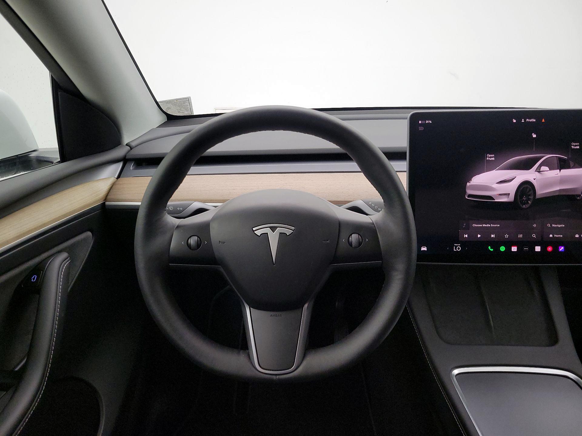 Thumbnail: 2023 Tesla Model Y - 10