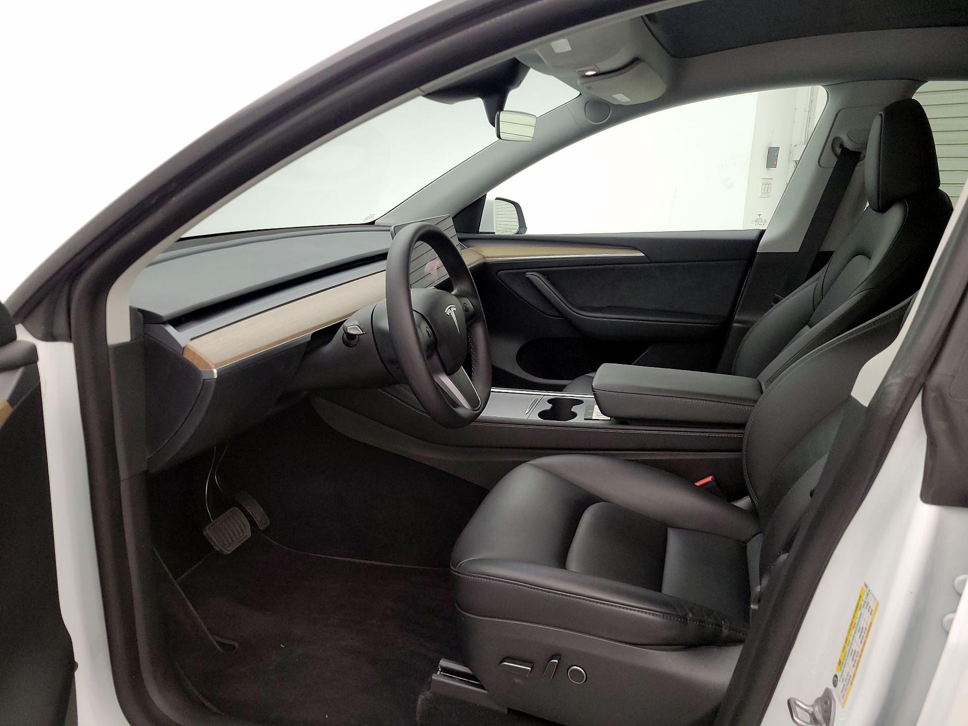 Thumbnail: 2023 Tesla Model Y - 11