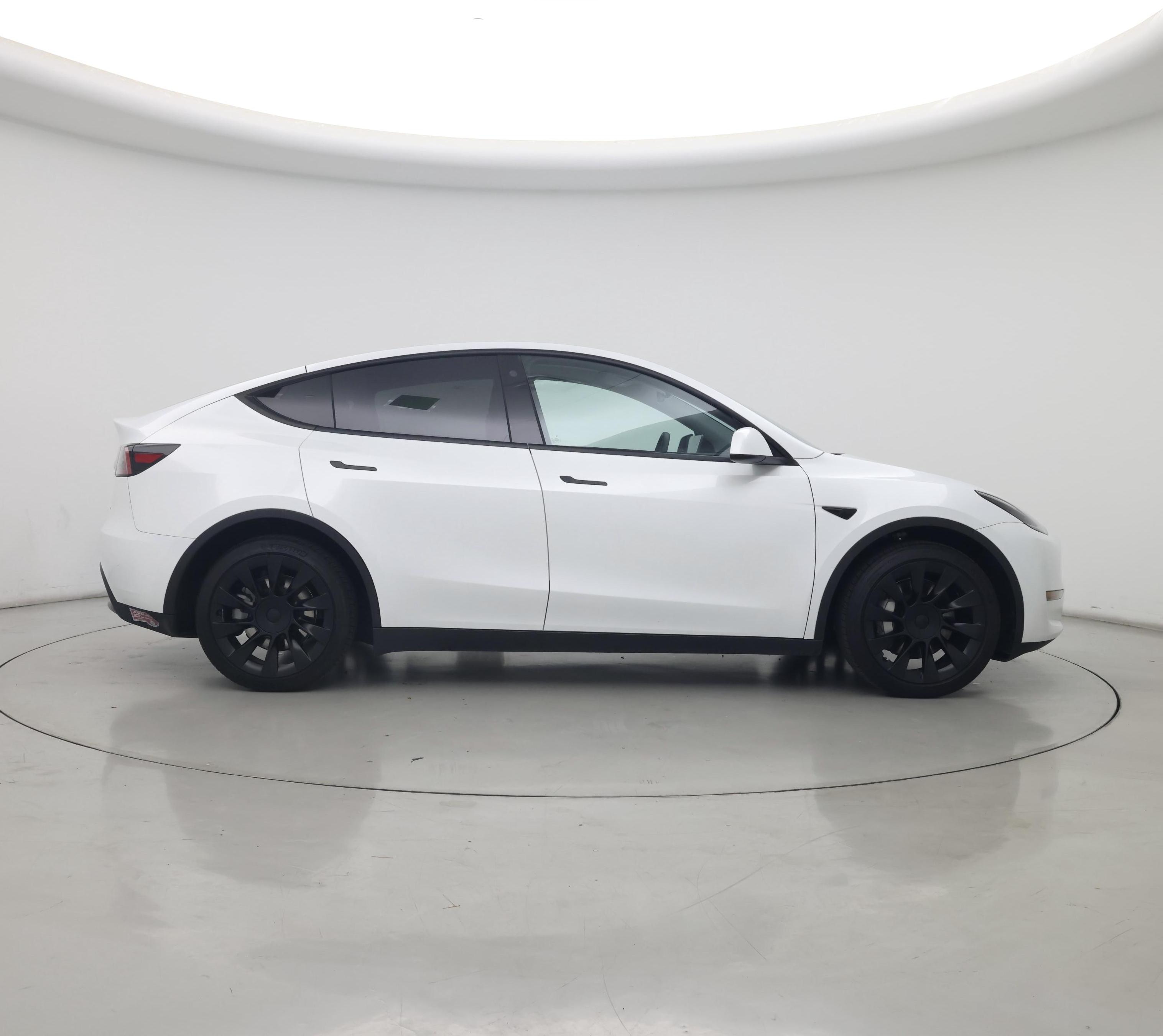 Thumbnail: 2023 Tesla Model Y - 7