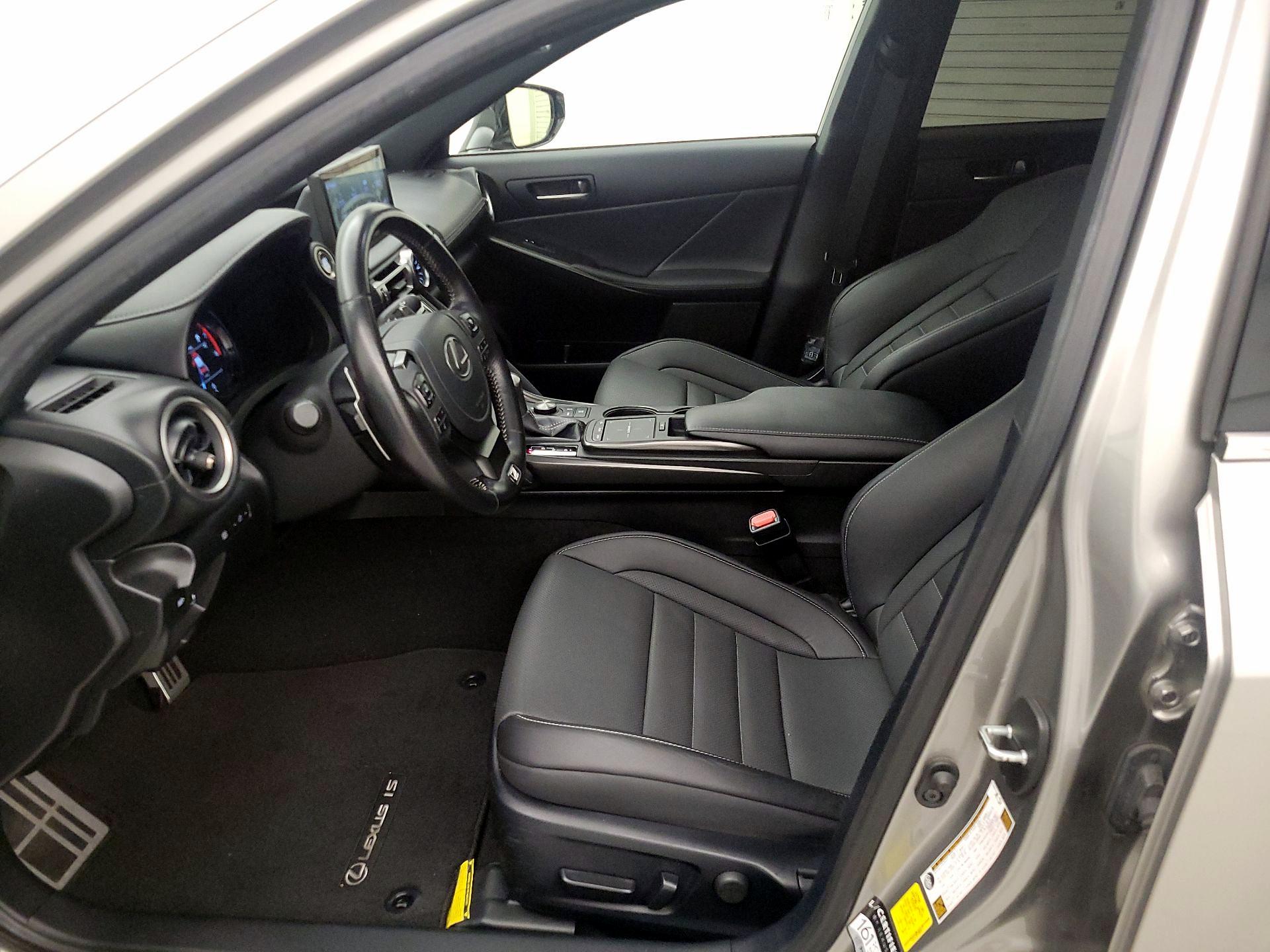 Thumbnail: 2021 Lexus IS - 11