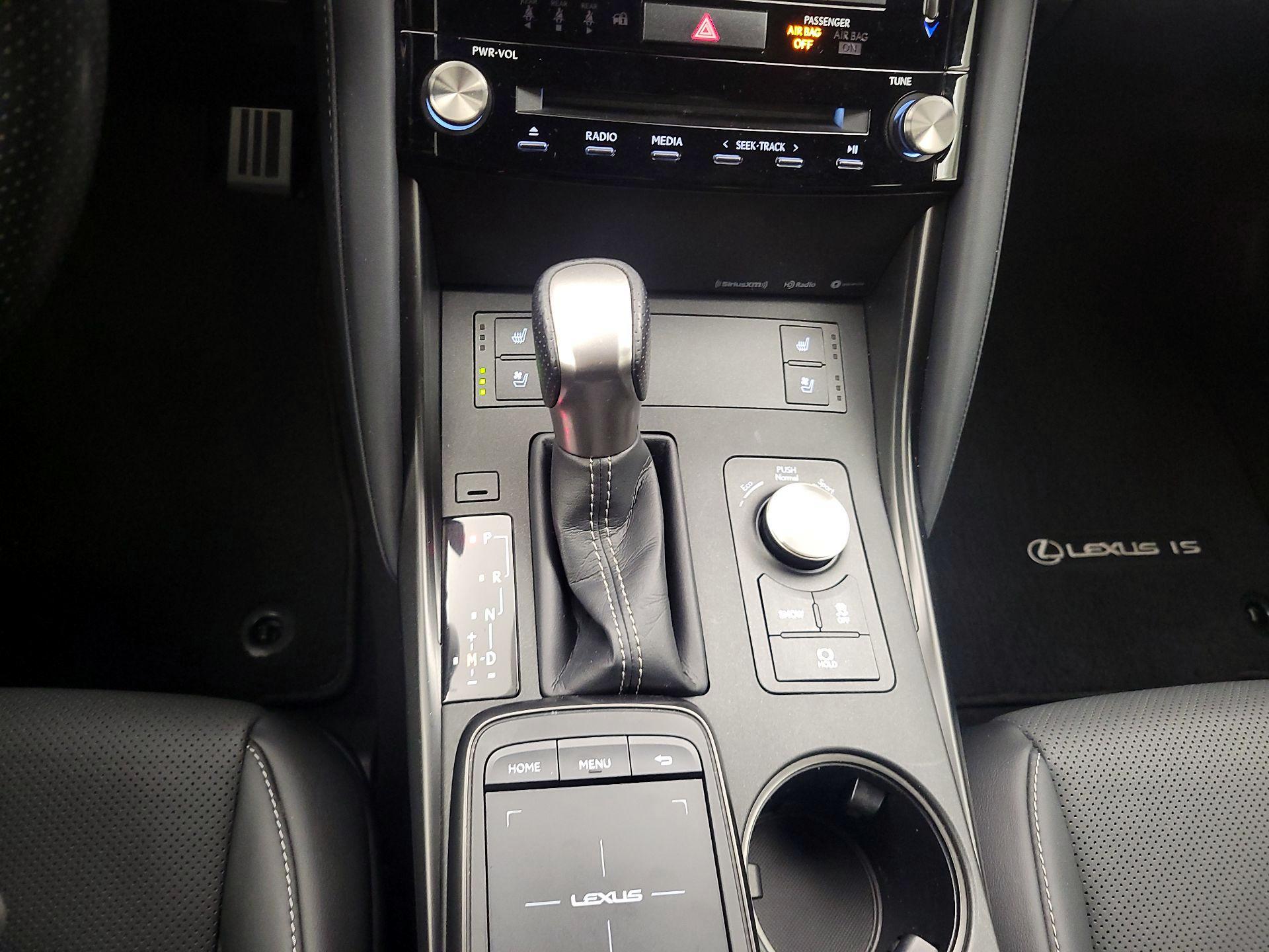 Thumbnail: 2021 Lexus IS - 17