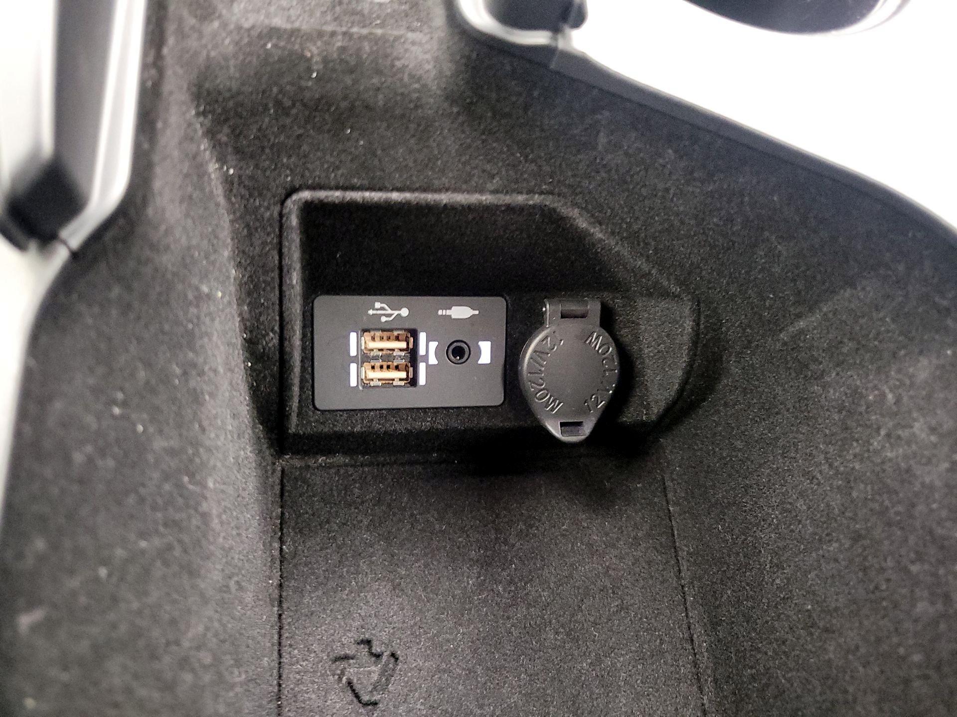 Thumbnail: 2021 Lexus IS - 18