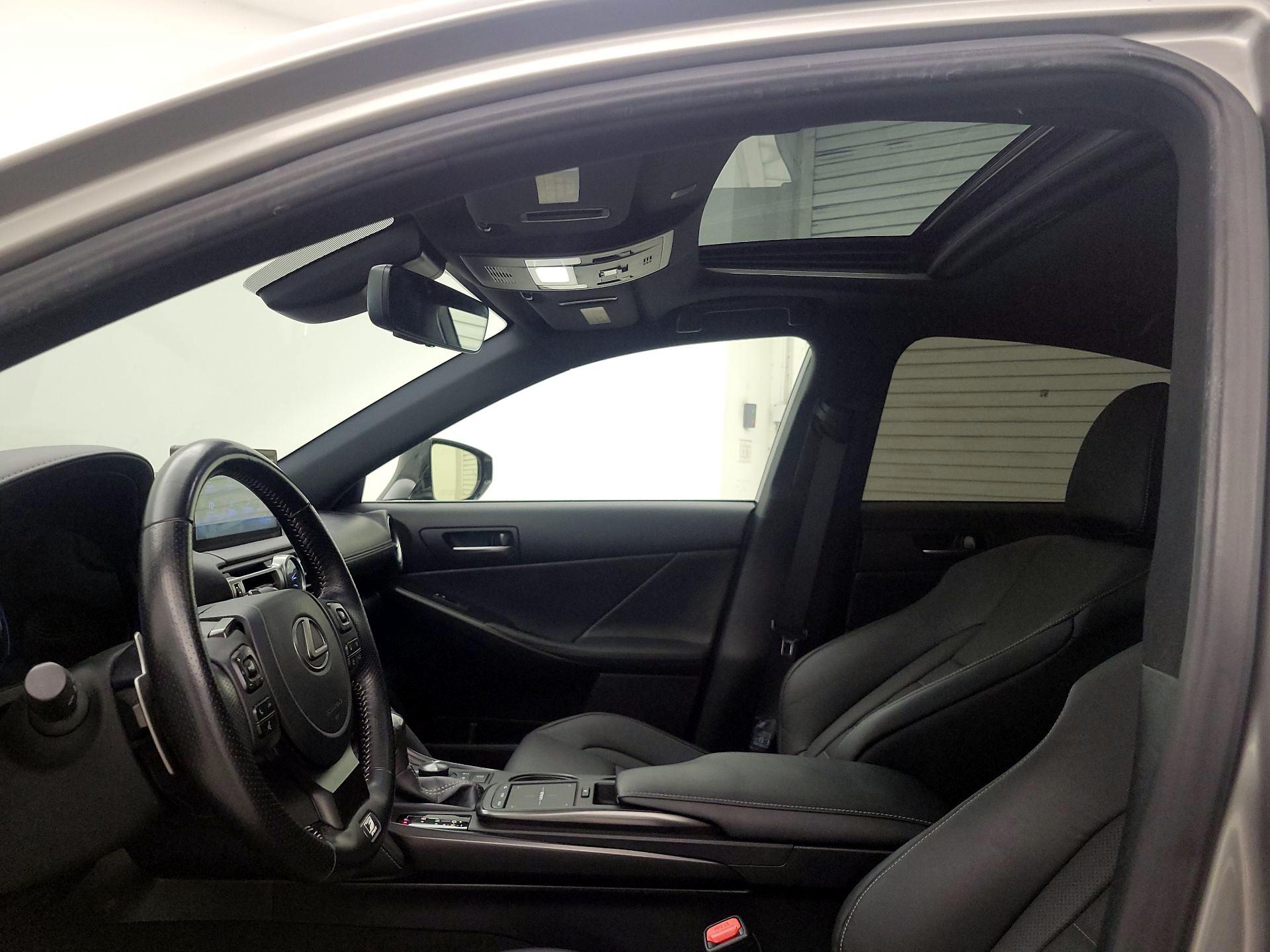 Thumbnail: 2021 Lexus IS - 19