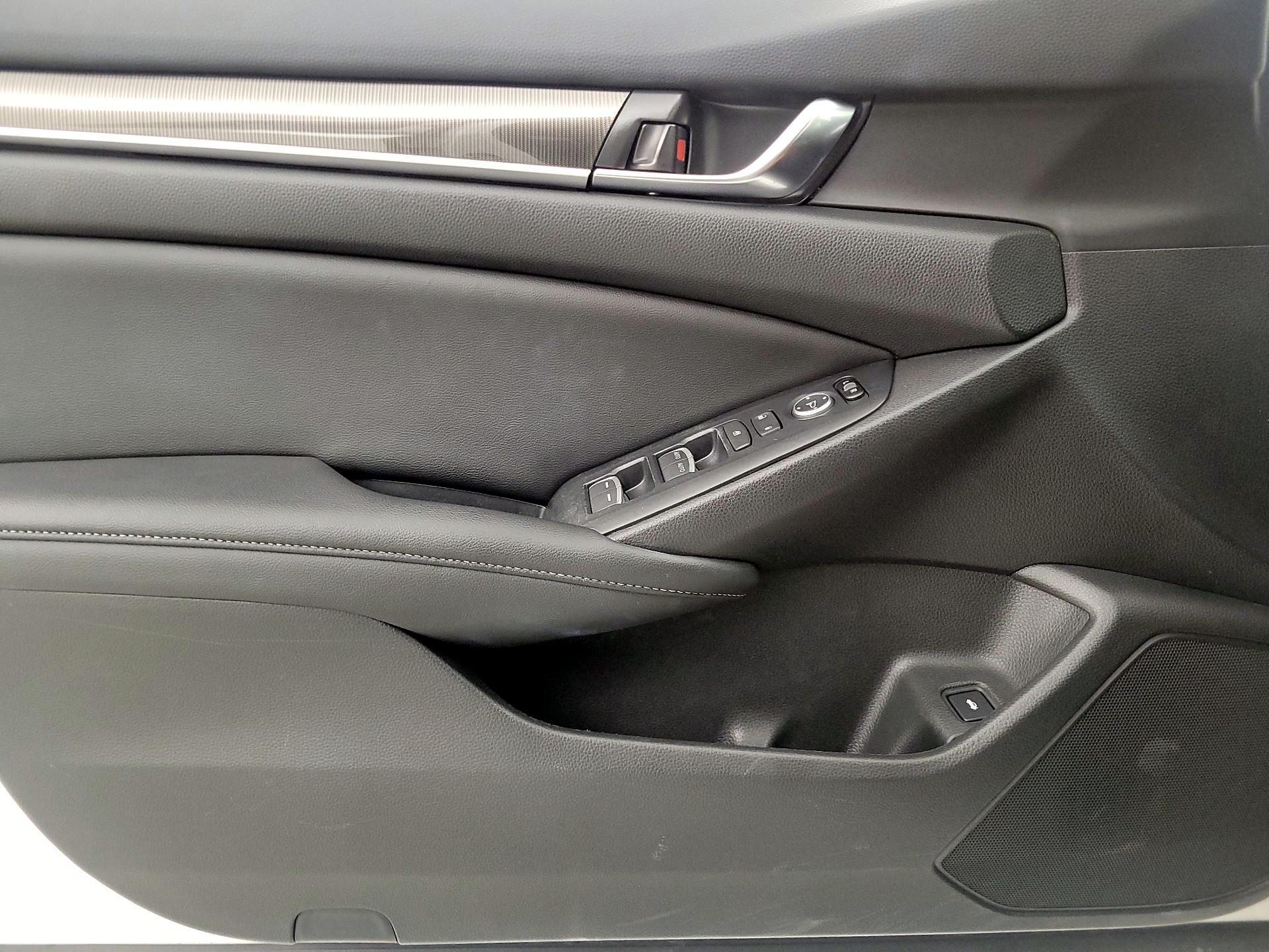 Thumbnail: 2019 Honda Accord - 12