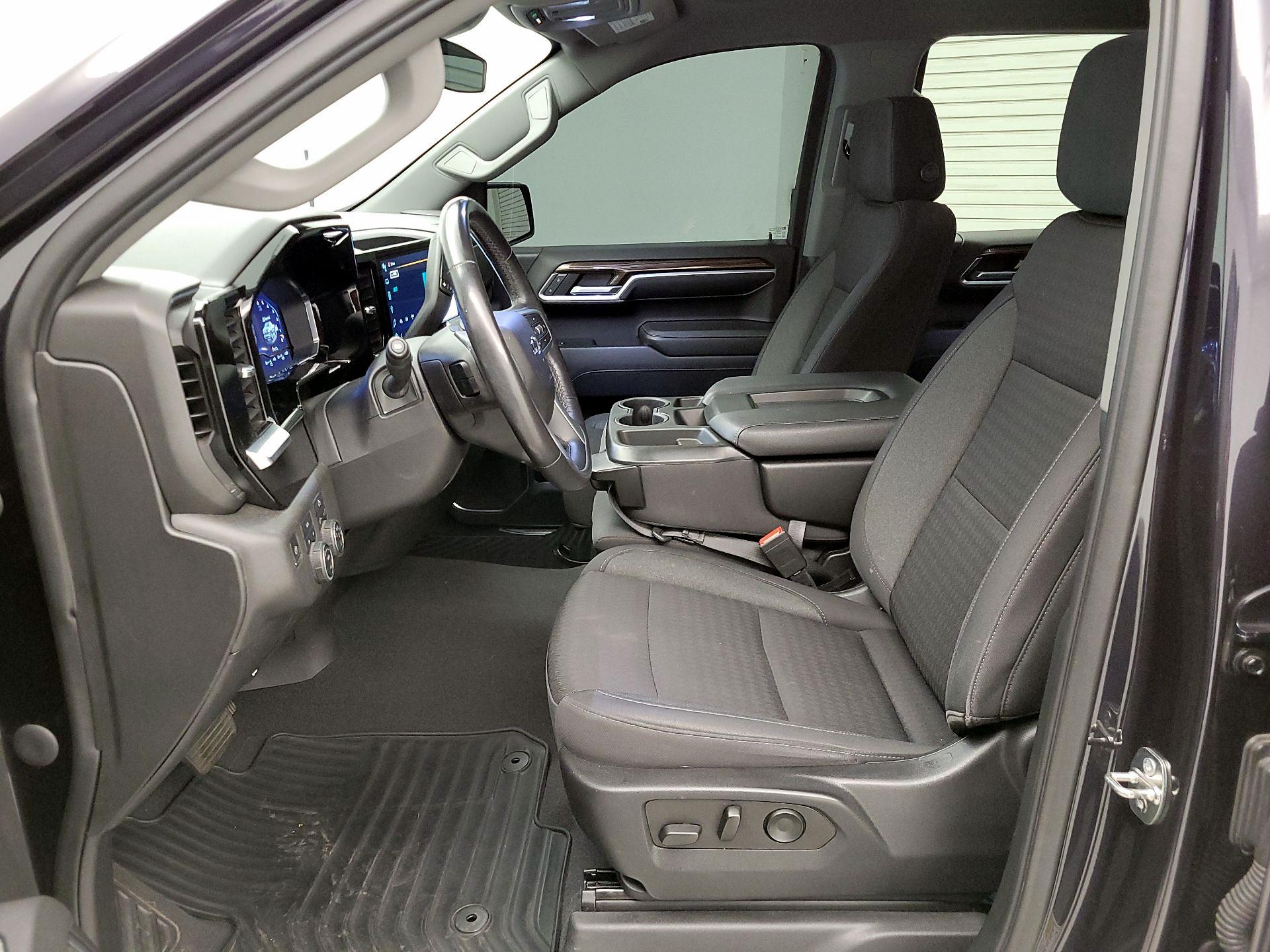 Thumbnail: 2022 Chevrolet Silverado 1500 - 11