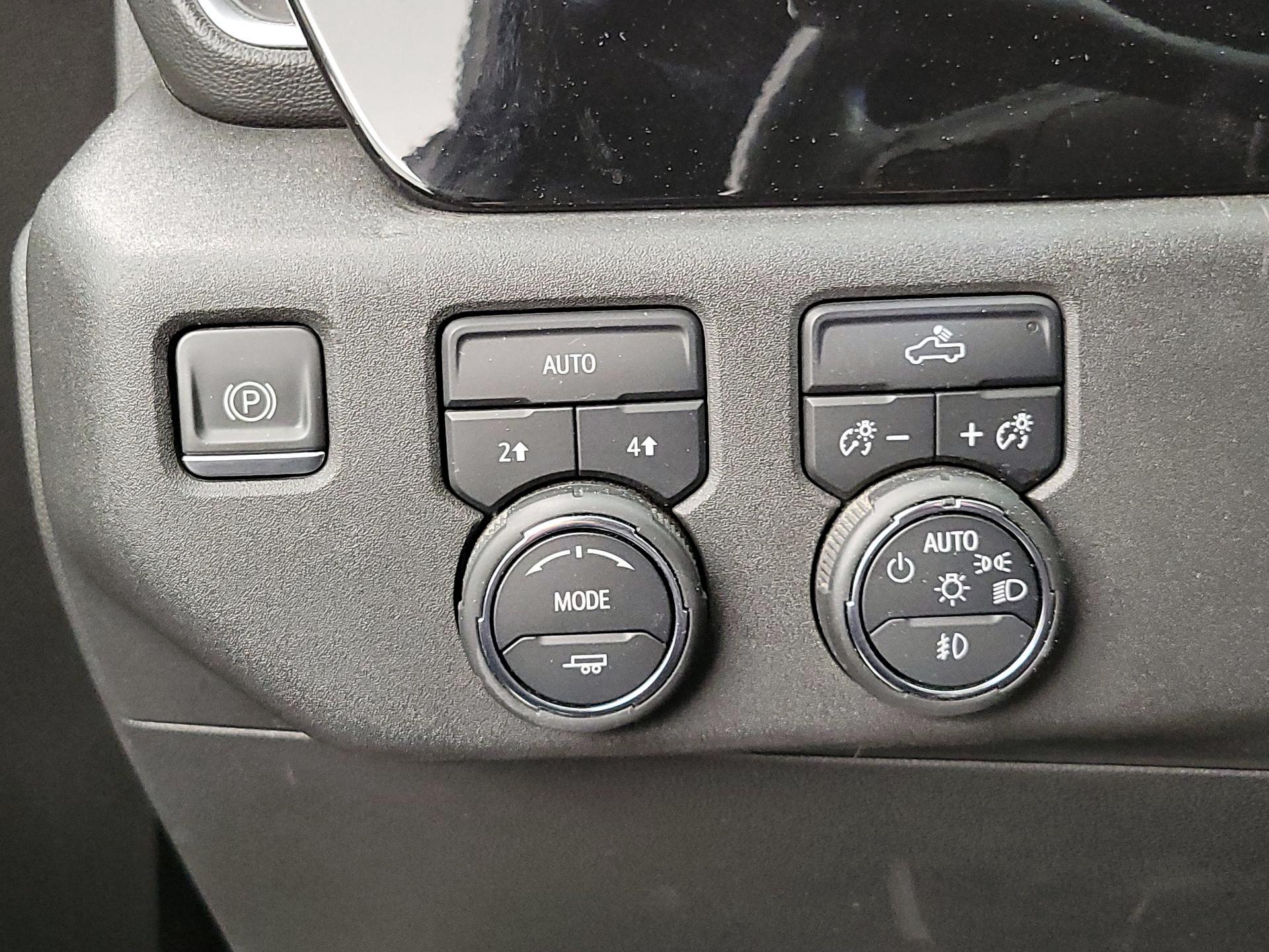 Thumbnail: 2022 Chevrolet Silverado 1500 - 13