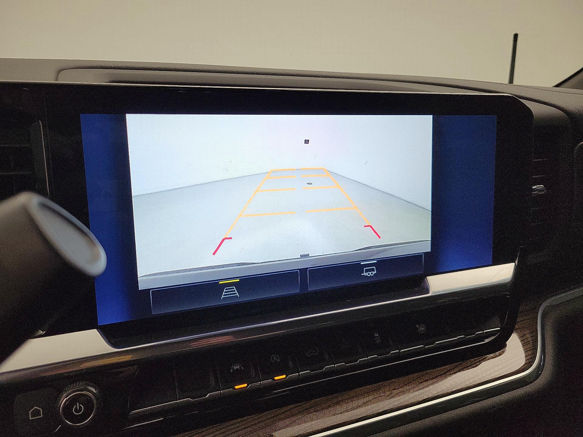 Thumbnail: 2022 Chevrolet Silverado 1500 - 14