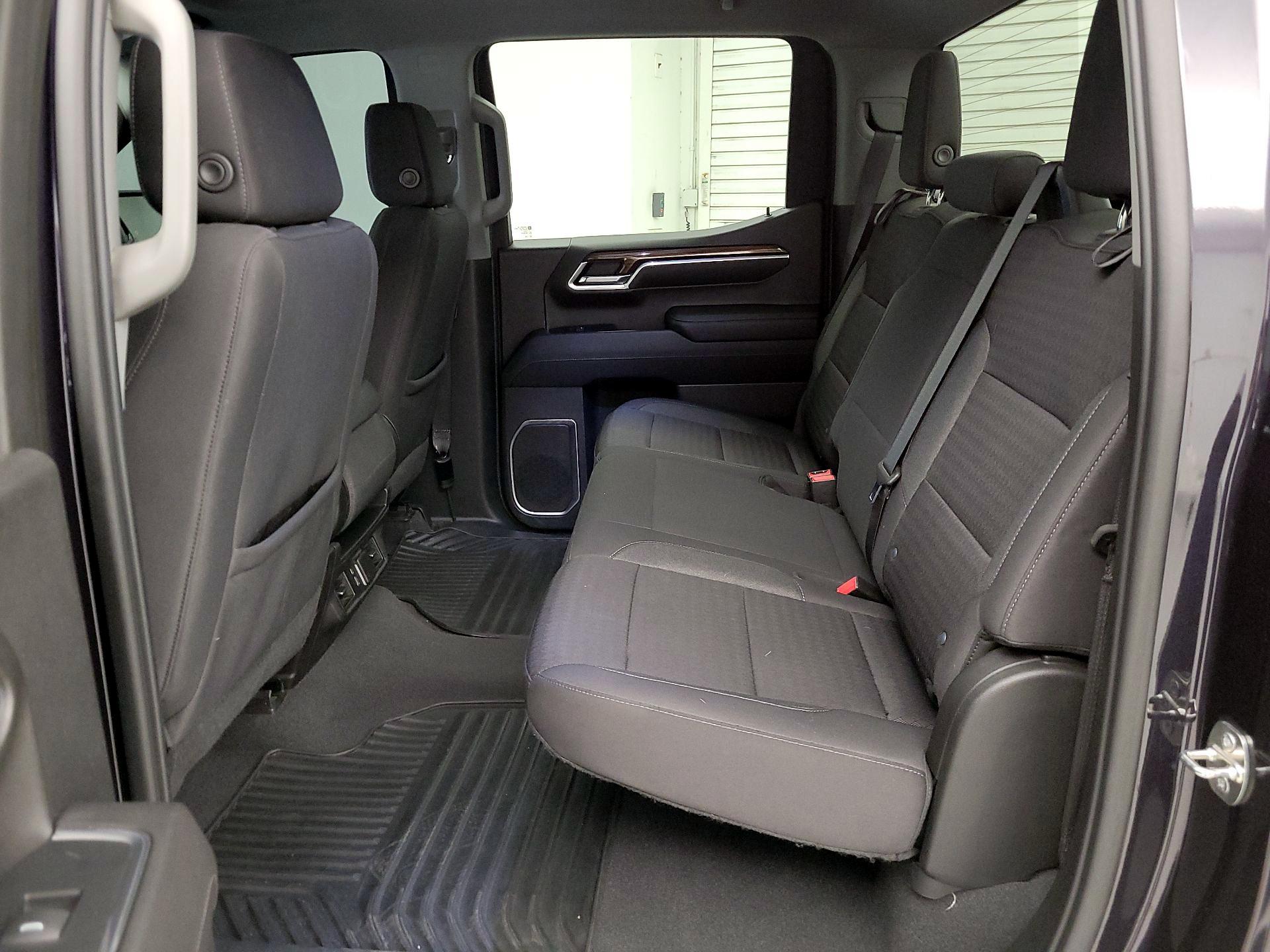 Thumbnail: 2022 Chevrolet Silverado 1500 - 19