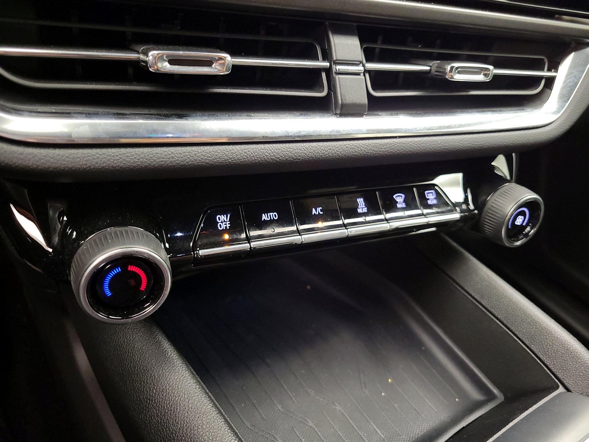 Thumbnail: 2025 Chevrolet Equinox - 16