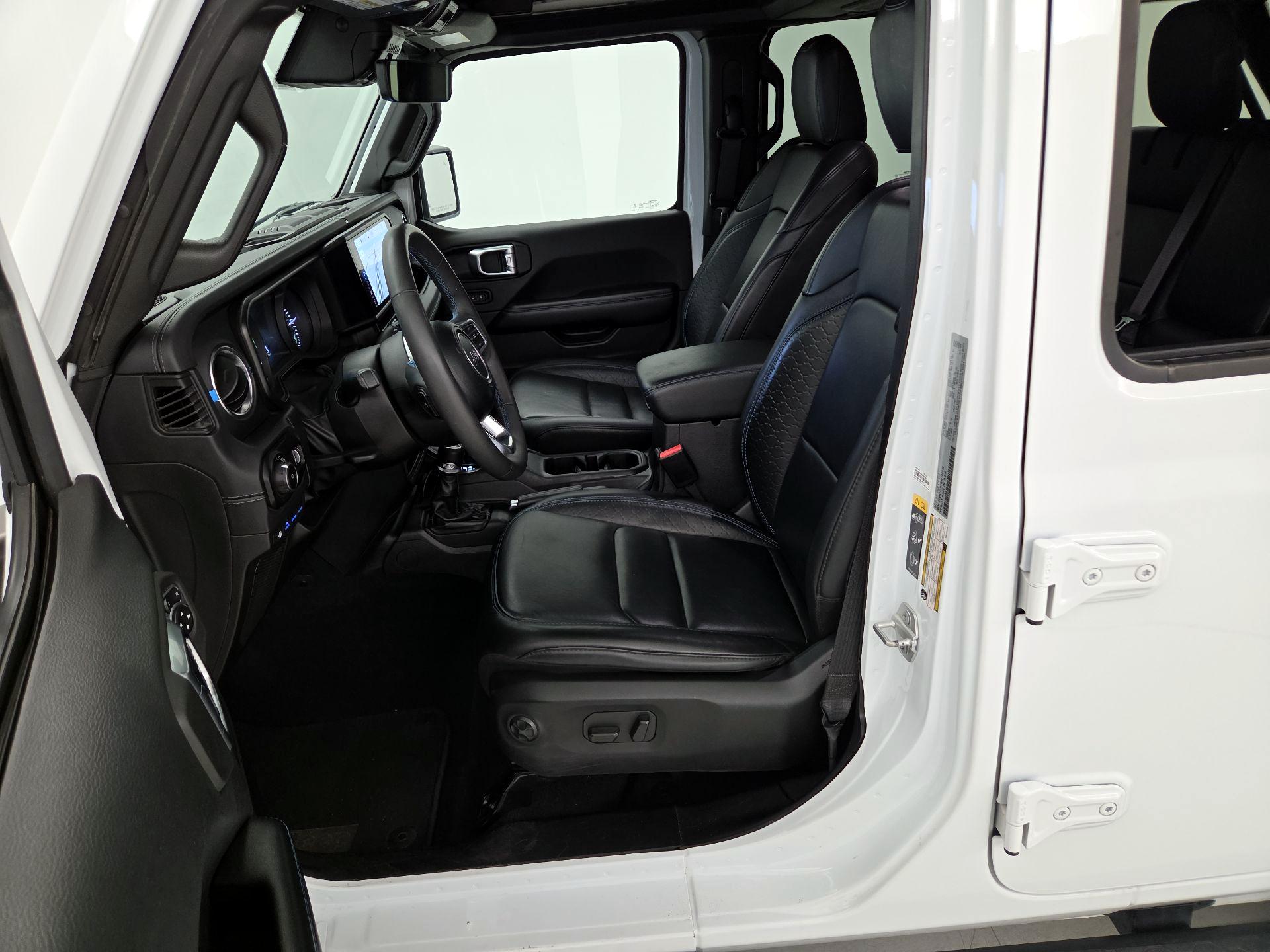 Thumbnail: 2024 Jeep Wrangler - 11