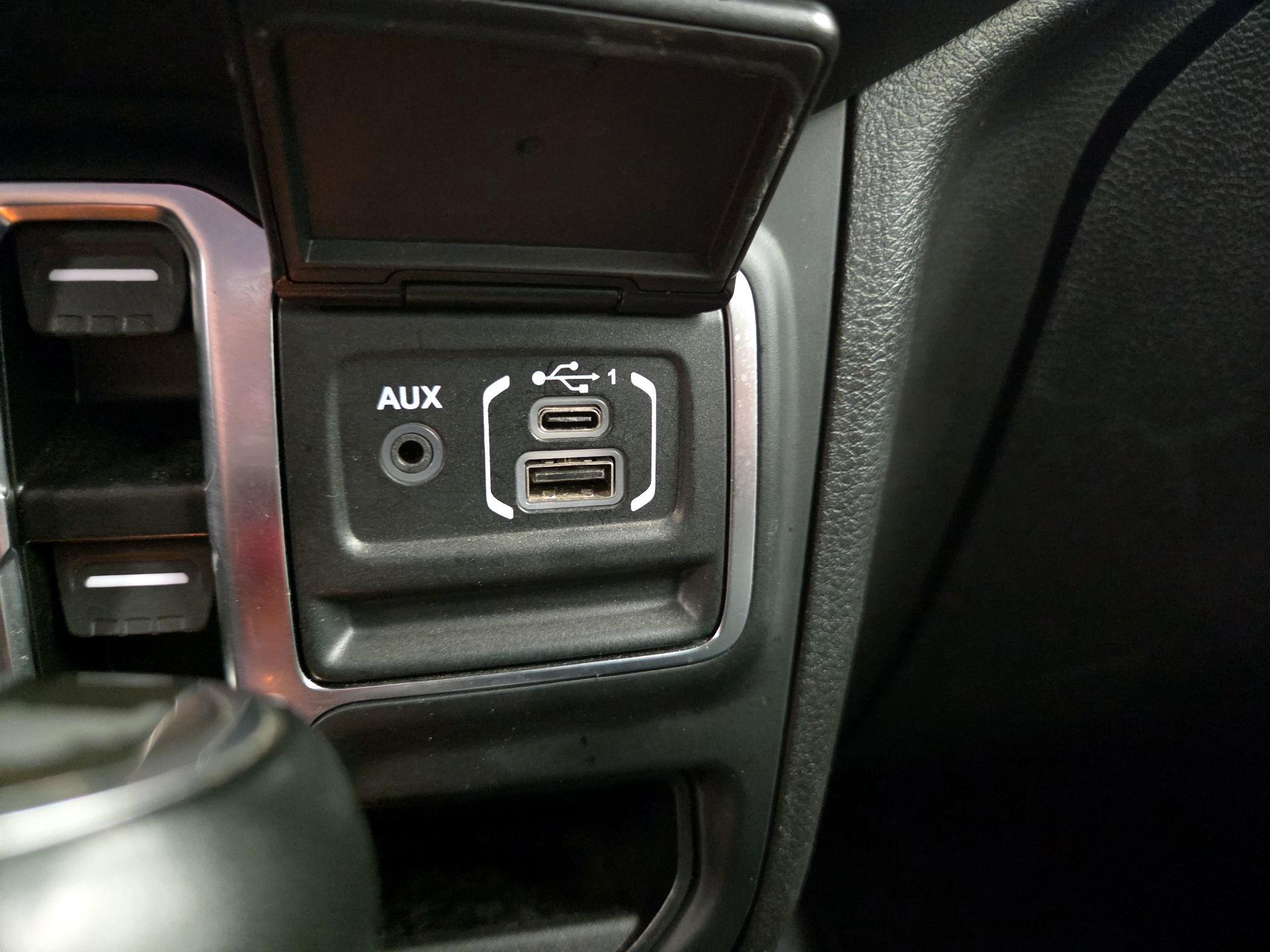 Thumbnail: 2024 Jeep Wrangler - 19