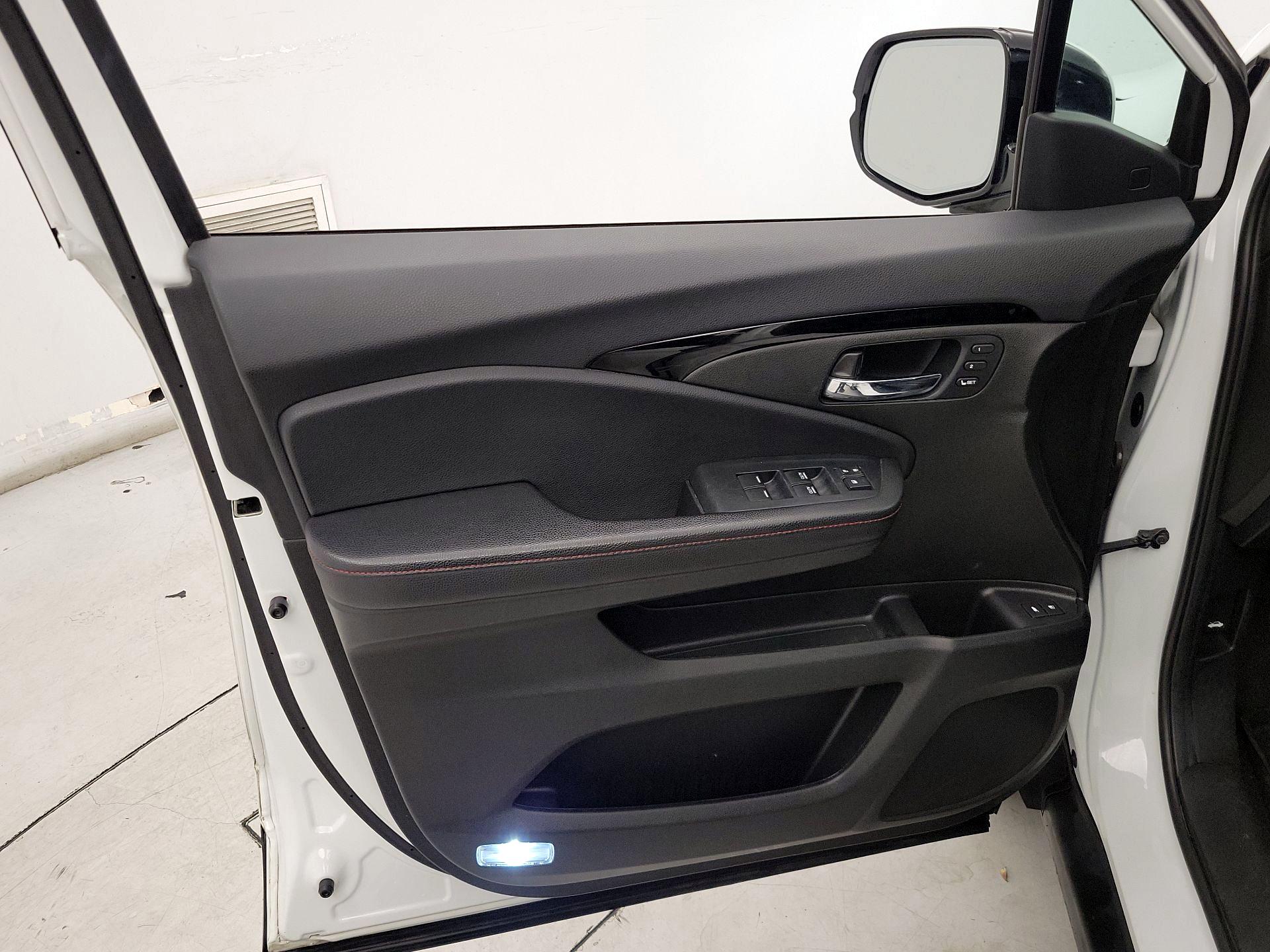 Thumbnail: 2022 Honda Pilot - 12