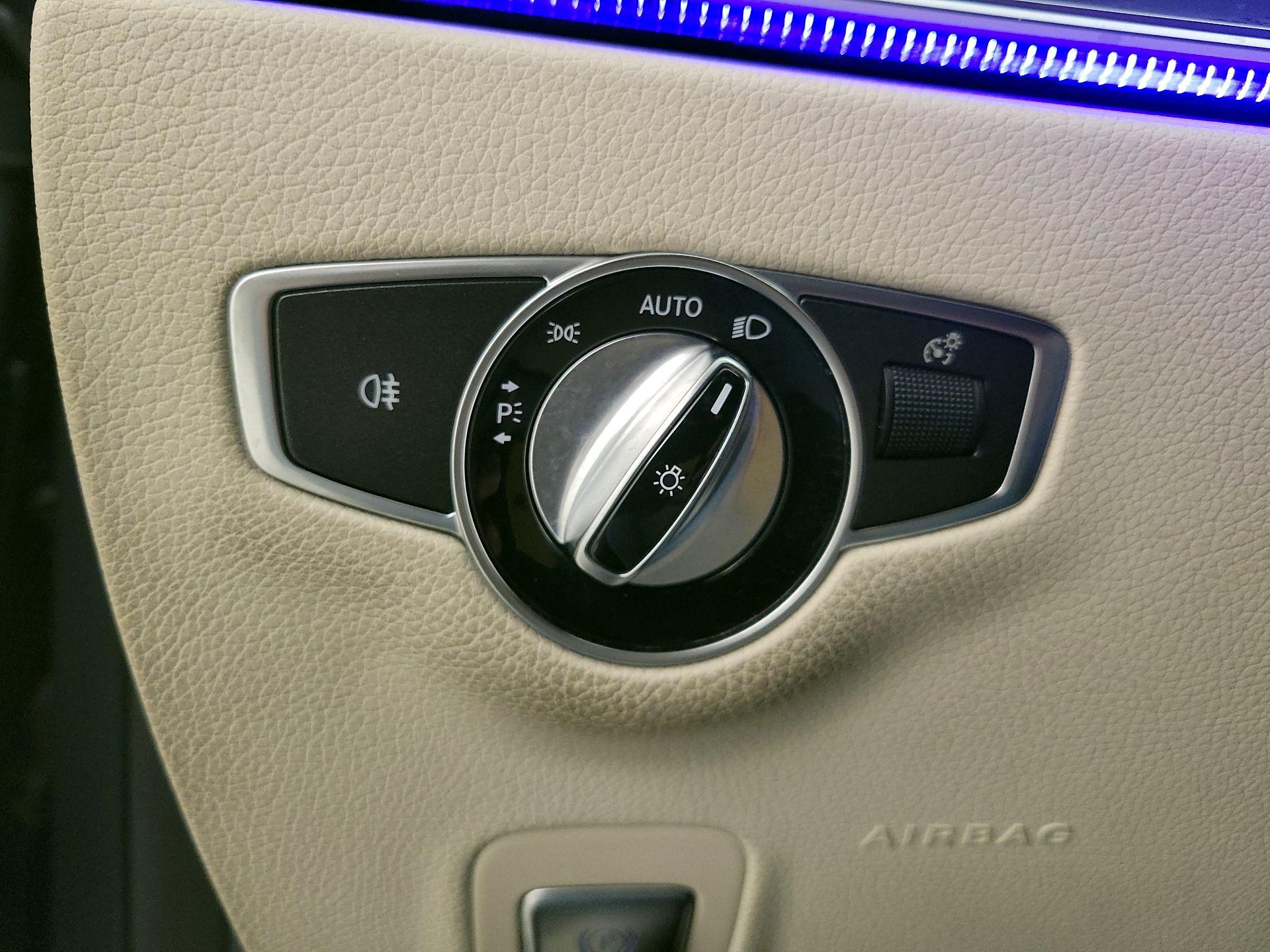 Thumbnail: 2017 Mercedes-Benz E-Class - 13