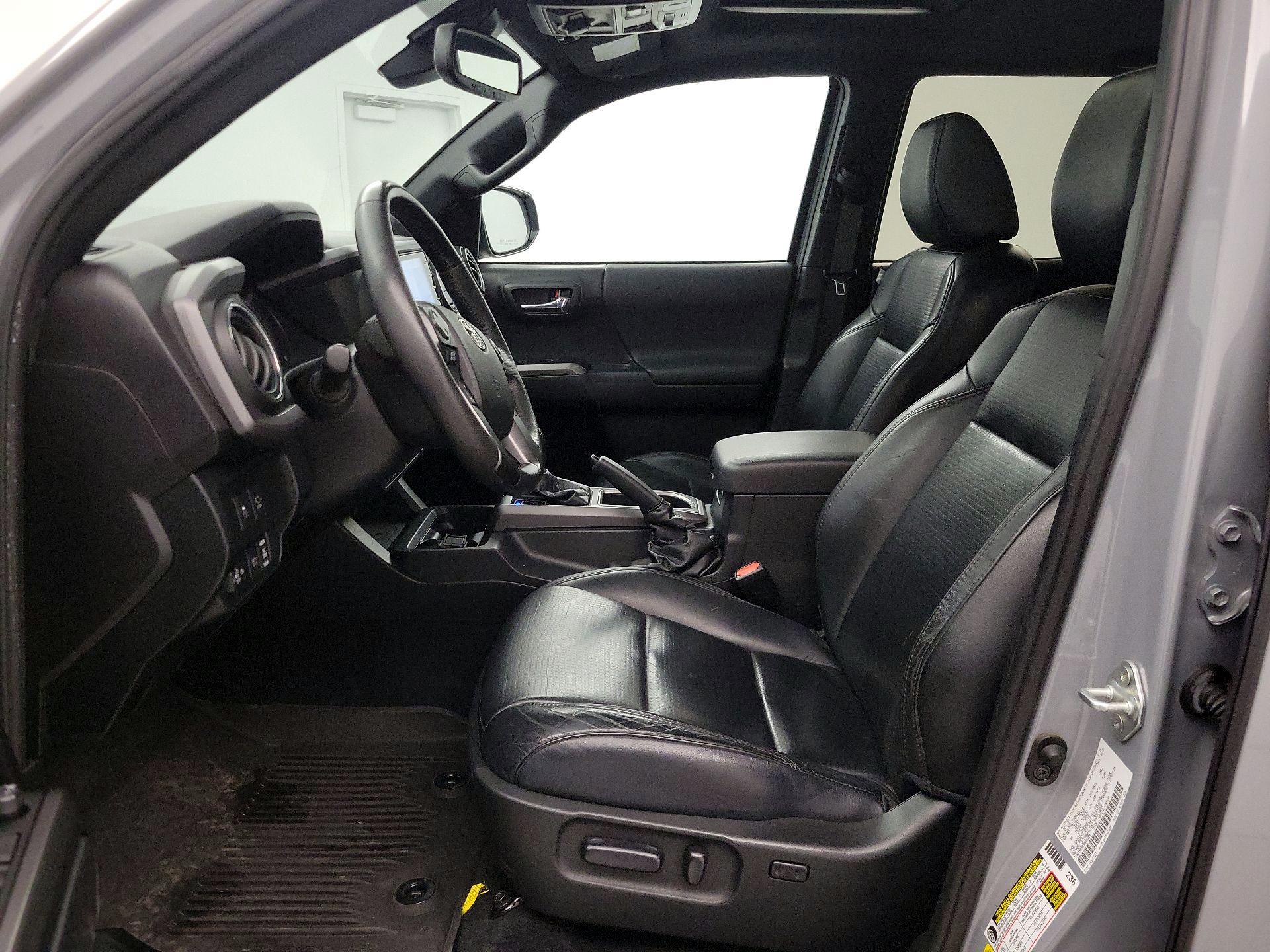 Thumbnail: 2021 Toyota Tacoma - 11