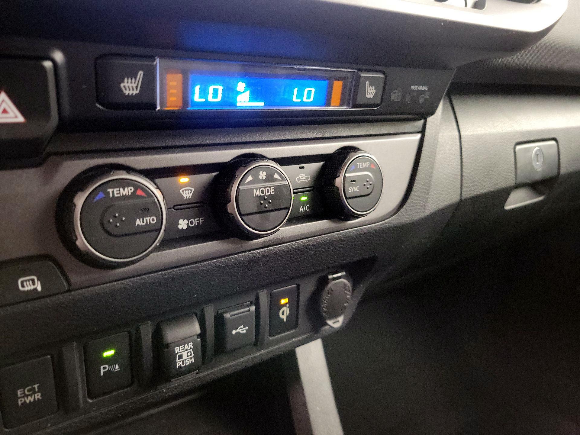 Thumbnail: 2021 Toyota Tacoma - 17