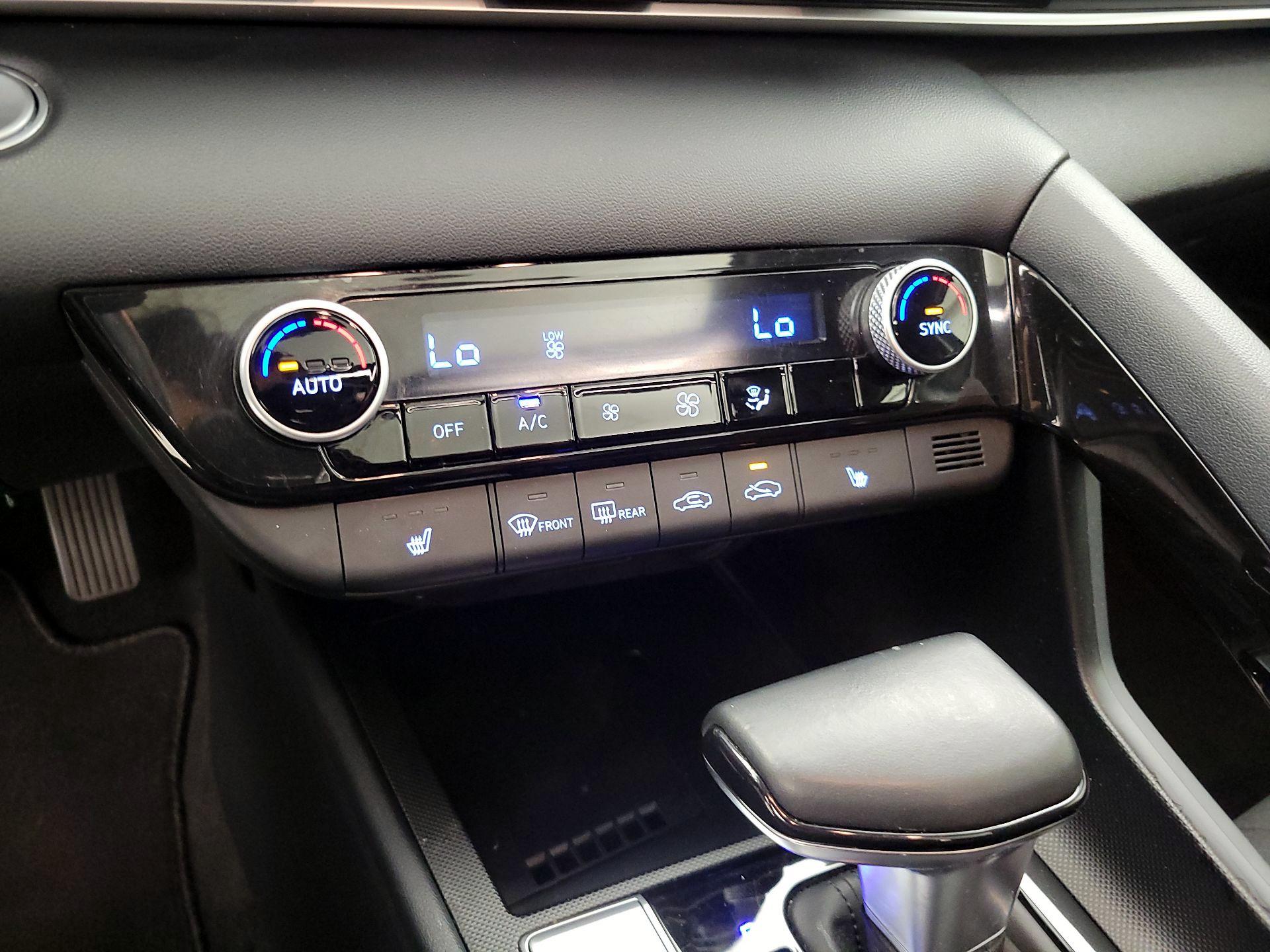 Thumbnail: 2022 Hyundai Elantra - 15